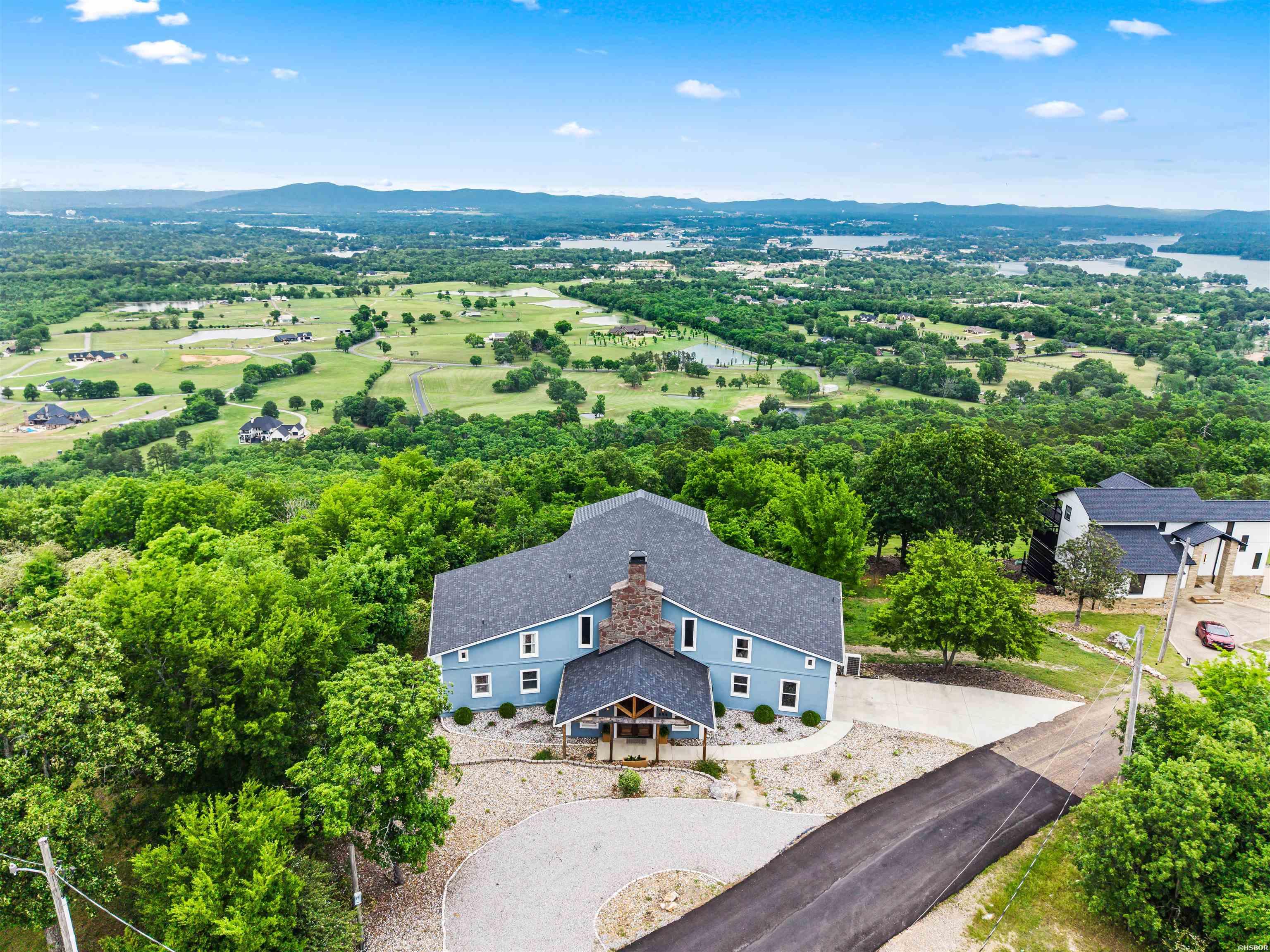 896 MT RIANTE Road
