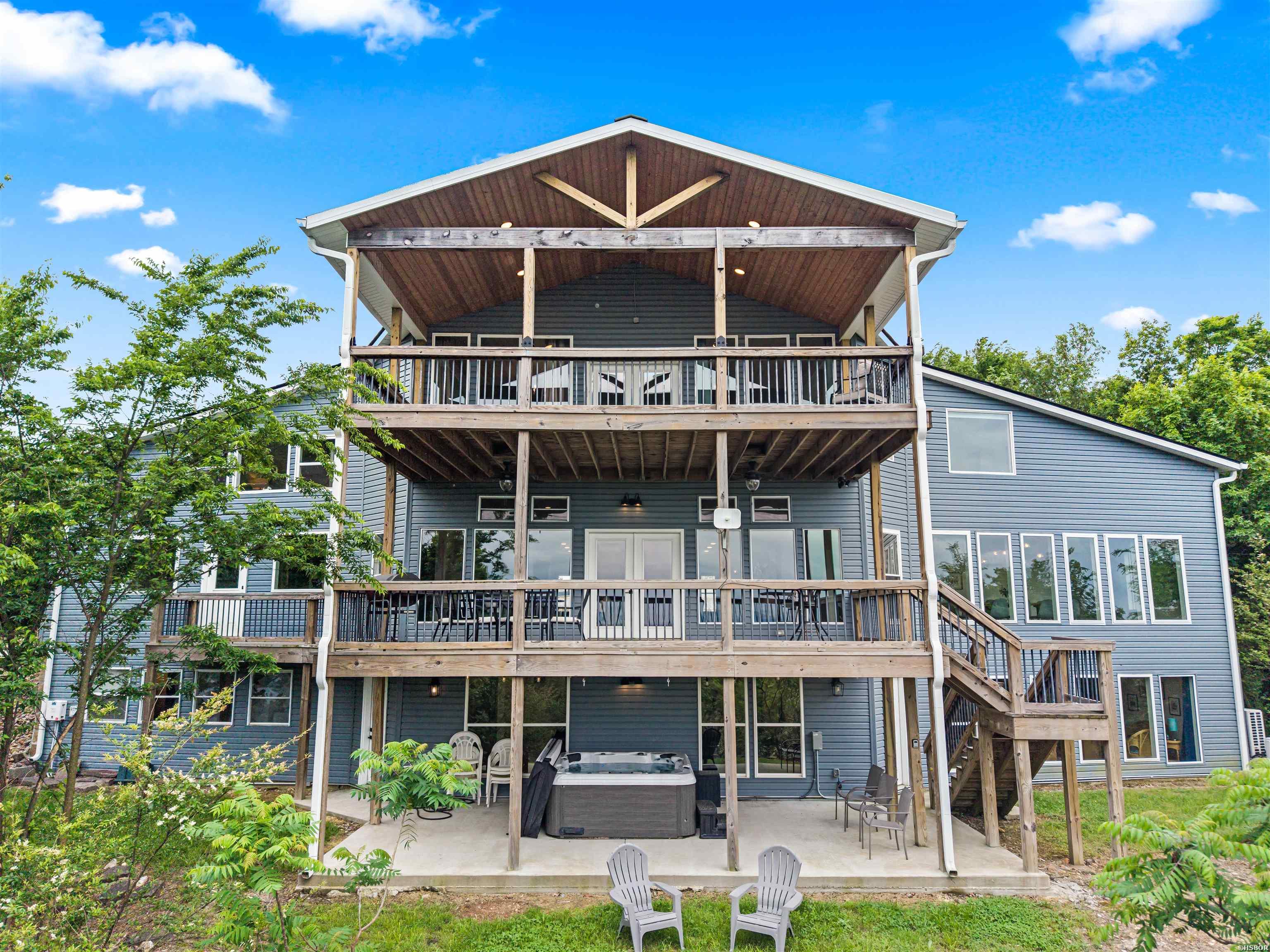 896 MT RIANTE Road
