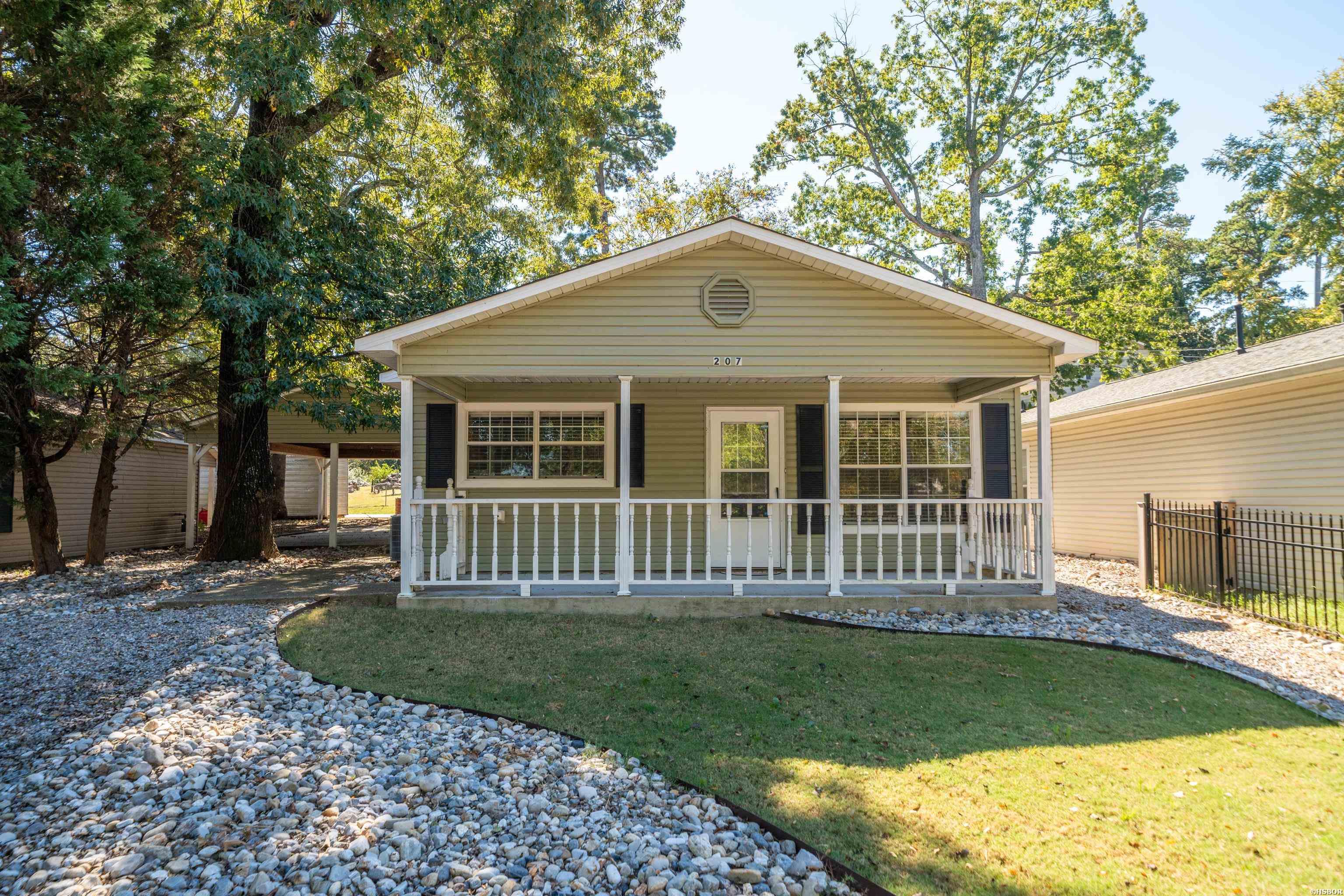 207 KLEINSHORE Road
