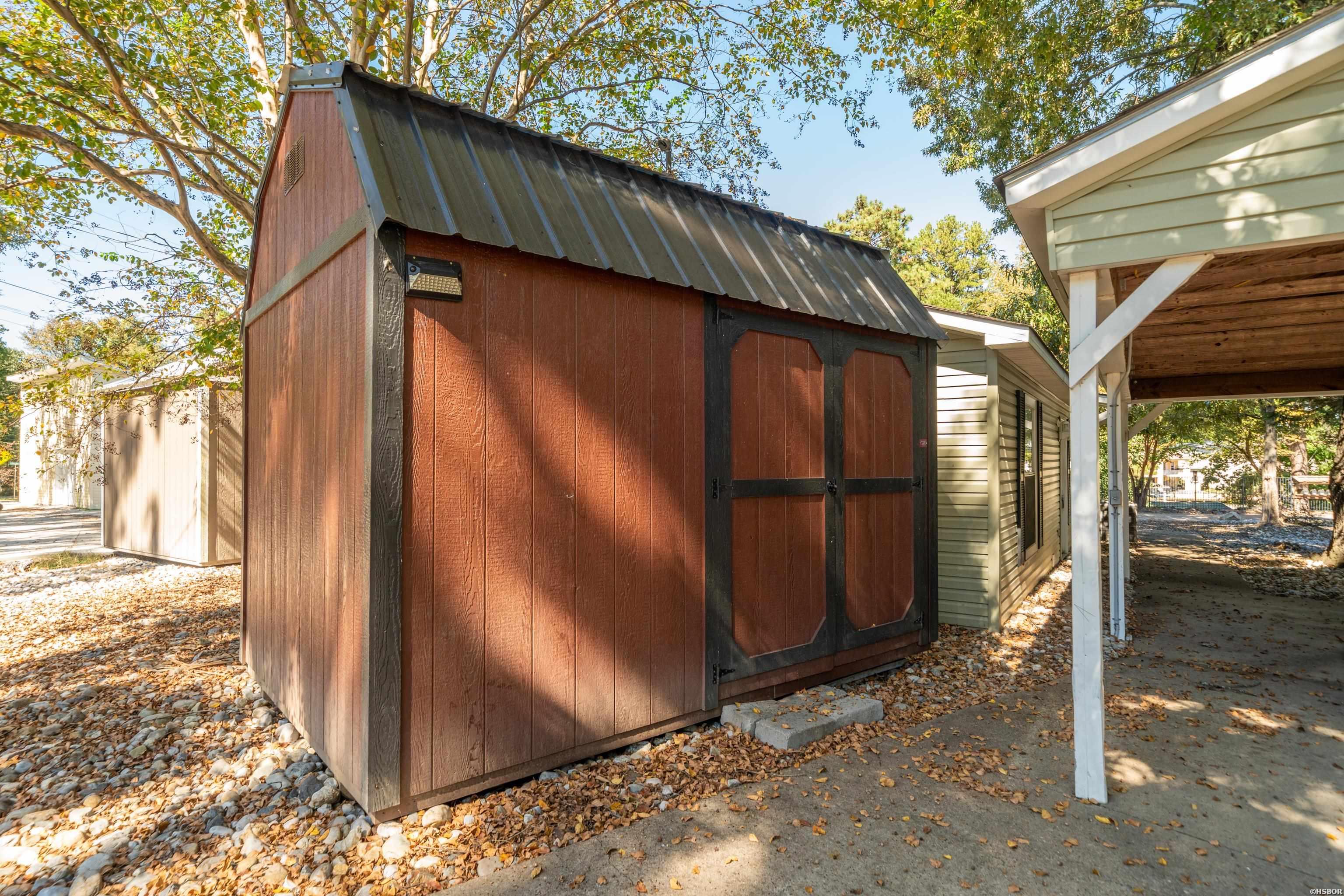 207 KLEINSHORE Road