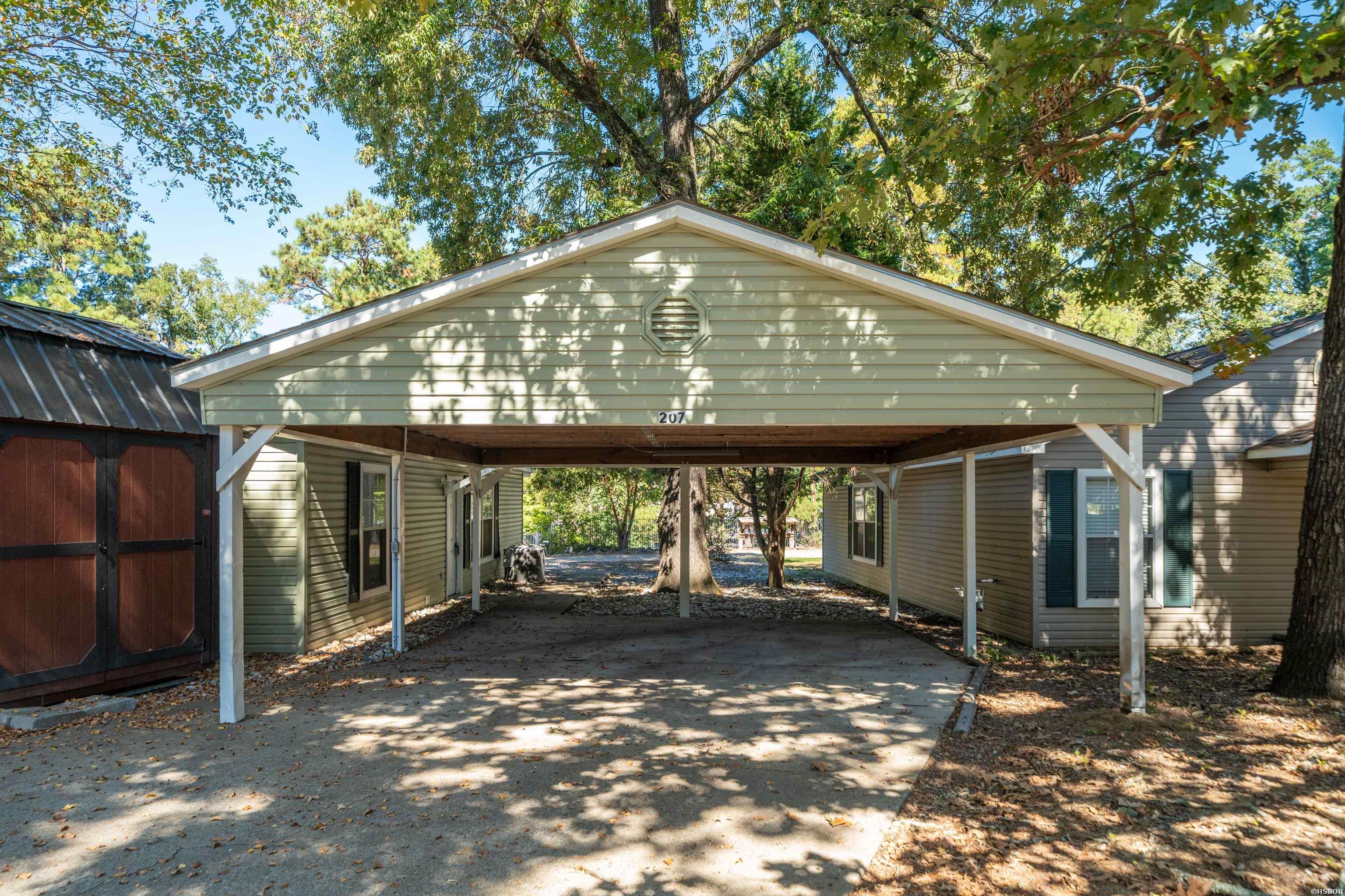 207 KLEINSHORE Road