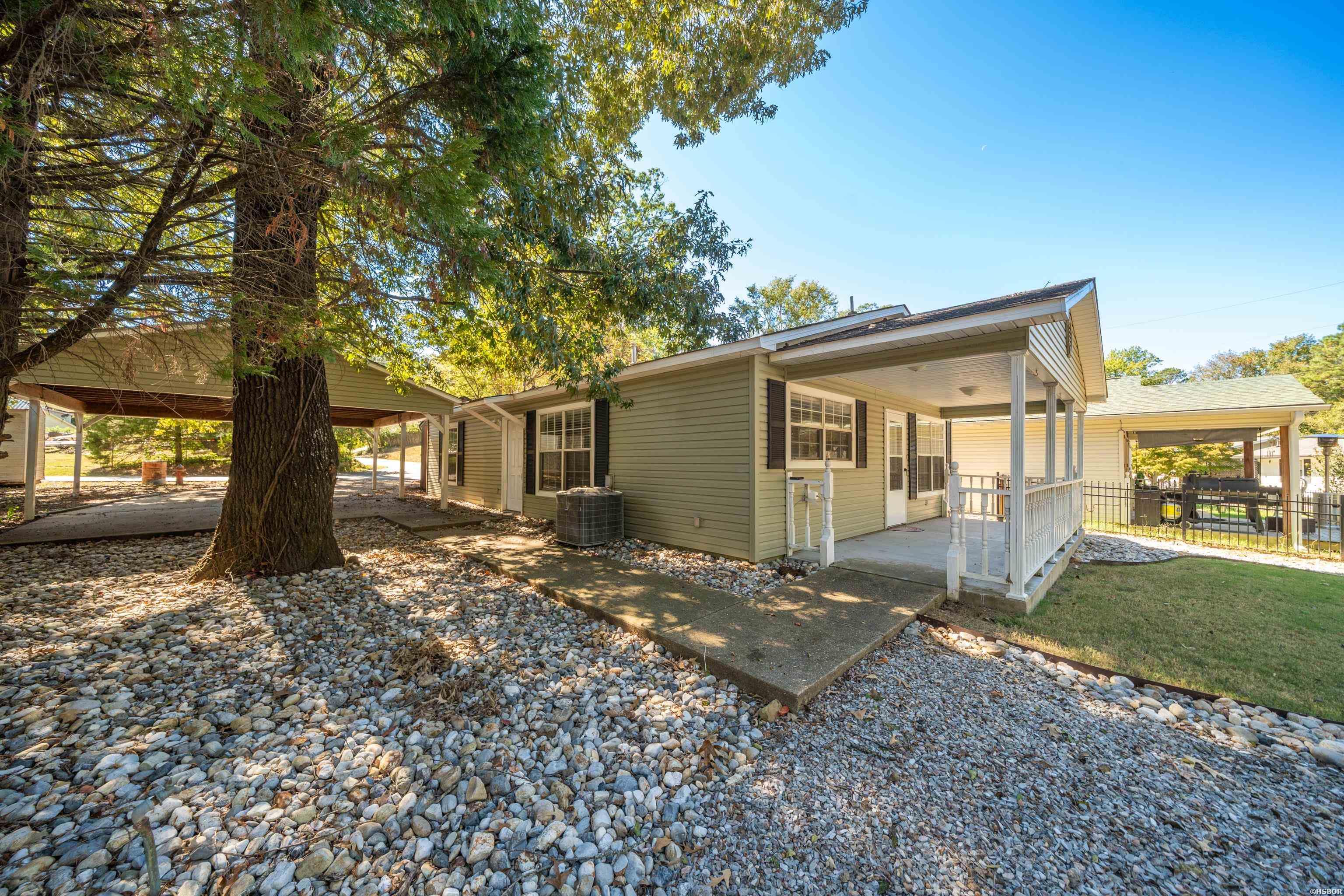 207 KLEINSHORE Road