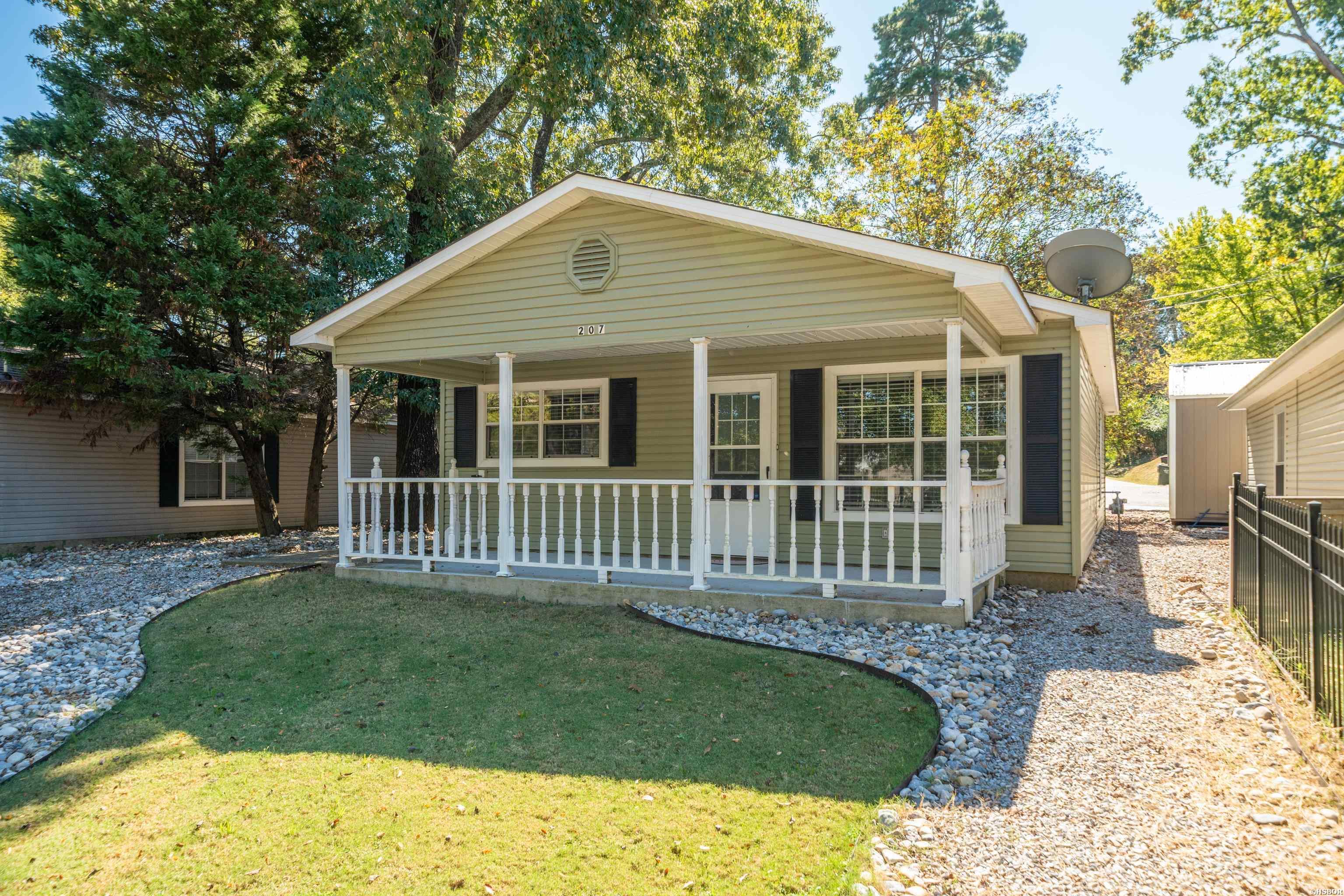 207 KLEINSHORE Road