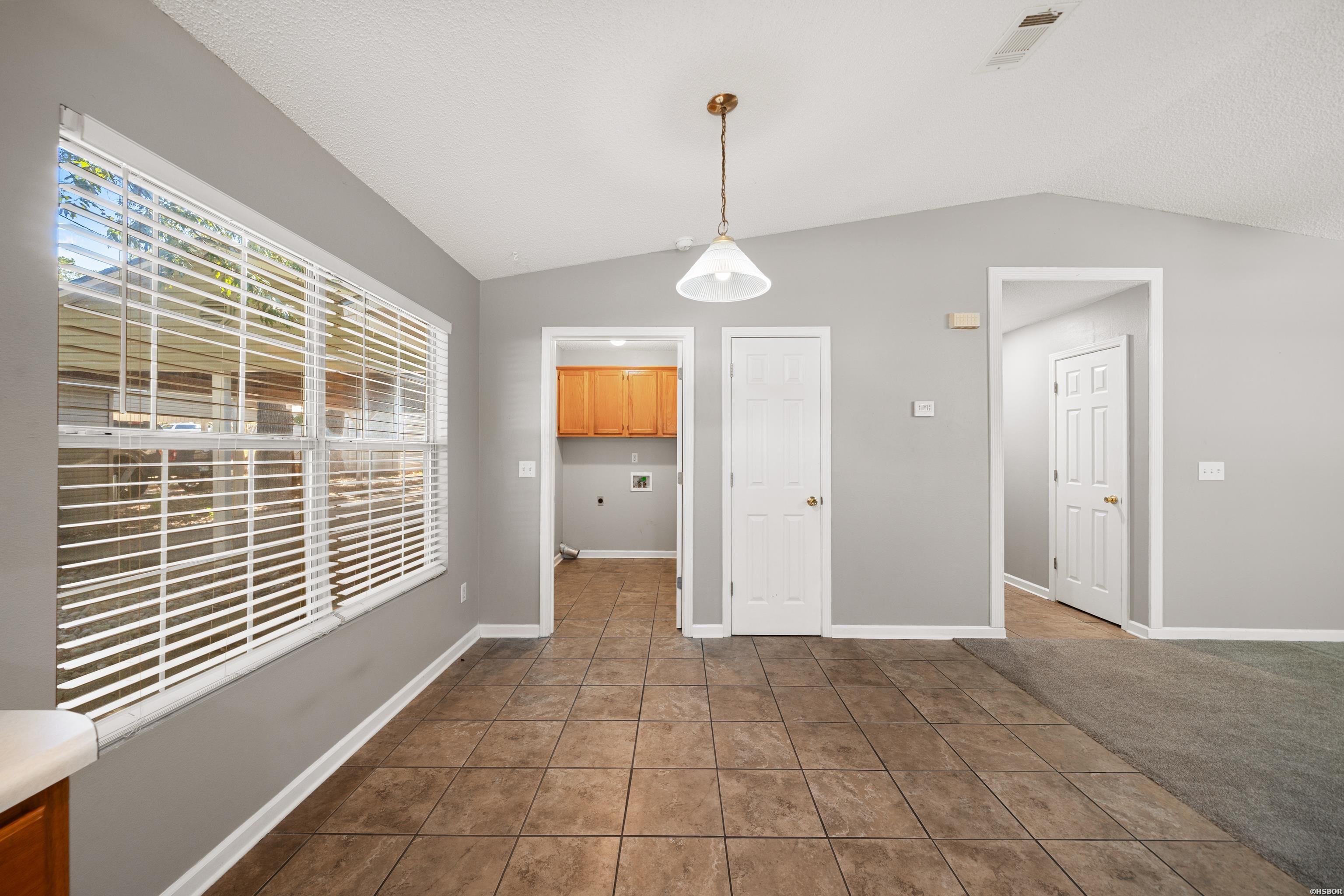 207 KLEINSHORE Road