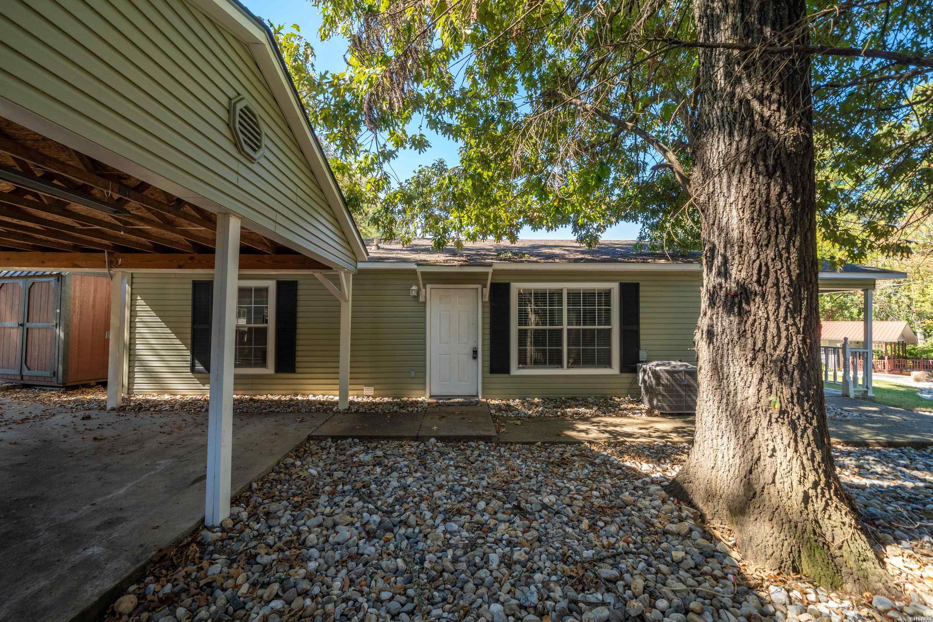 207 KLEINSHORE Road