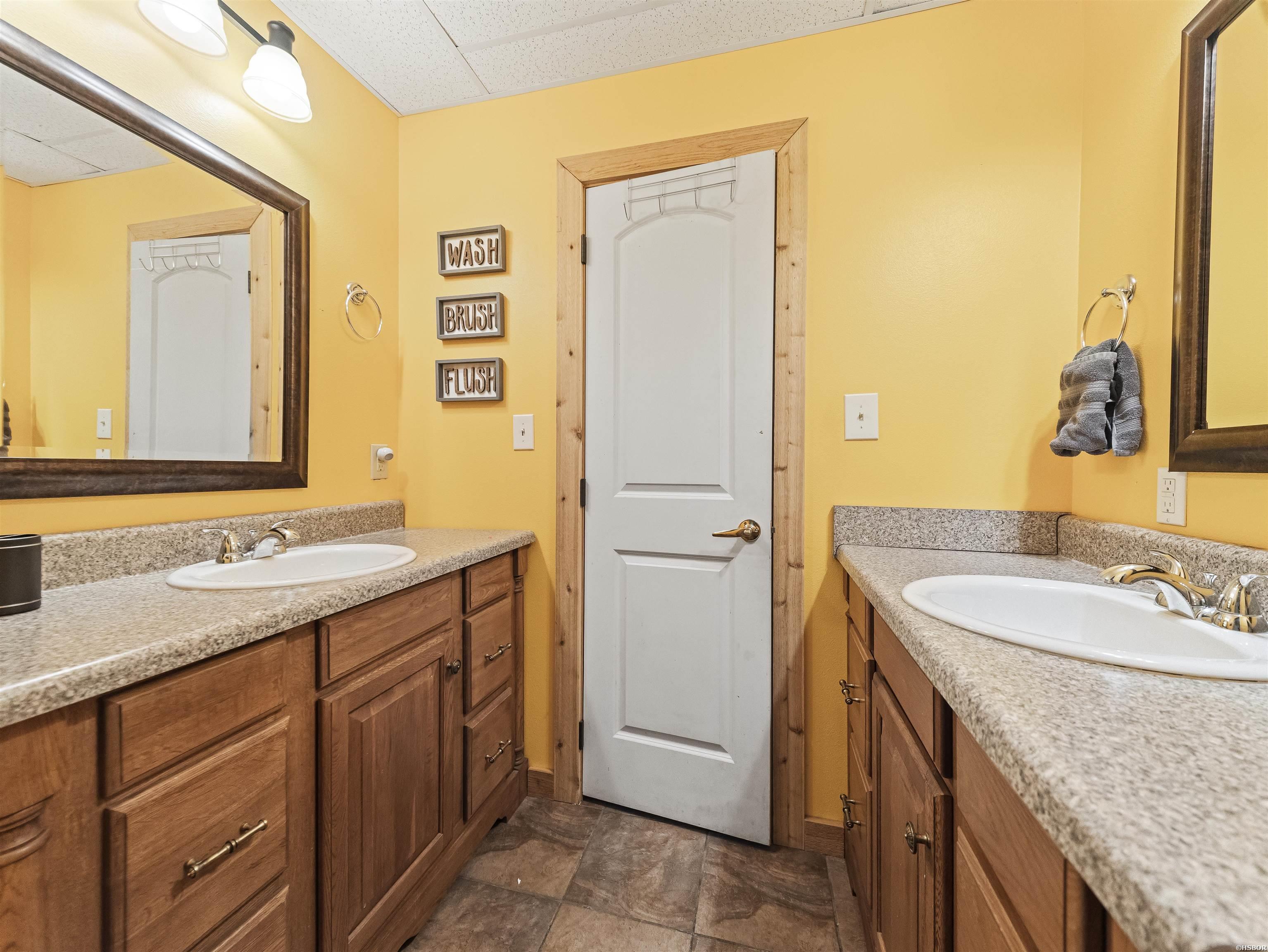 61 MUSCADINE Lane