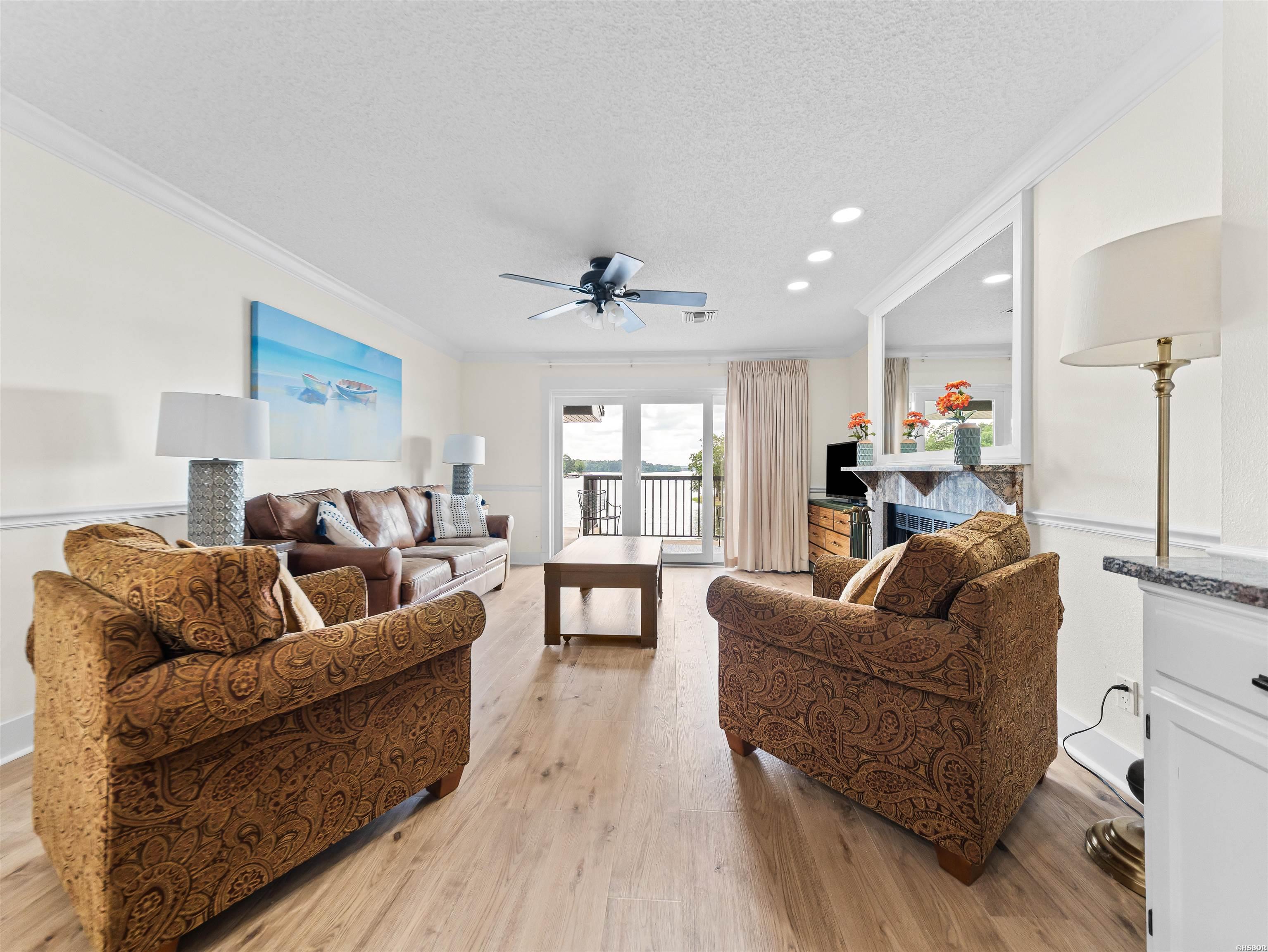 5371 CENTRAL Unit: 6L
