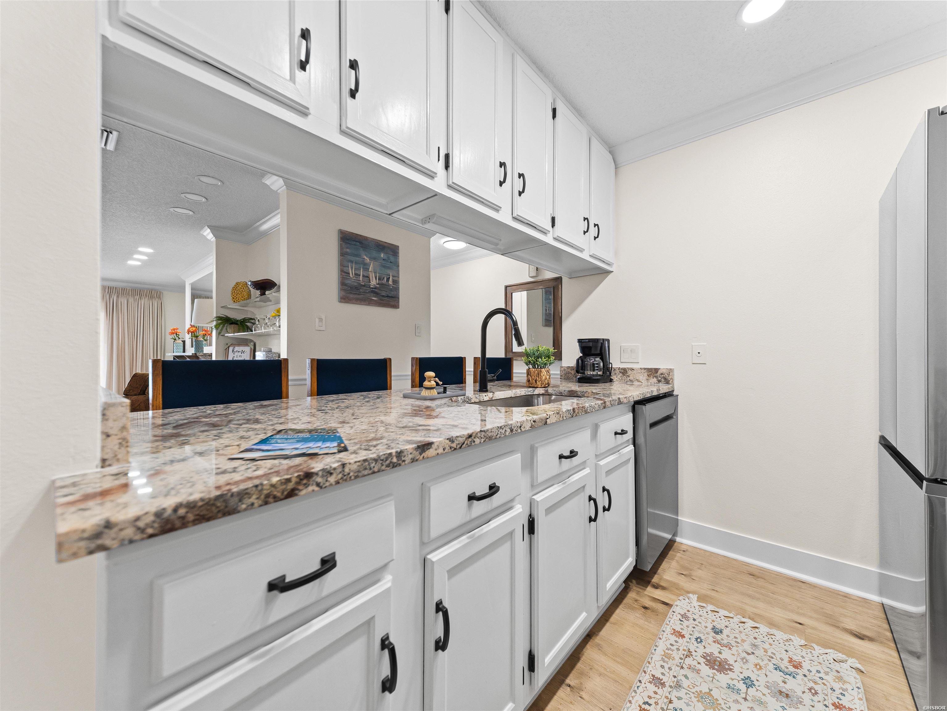 5371 CENTRAL Unit: 6L