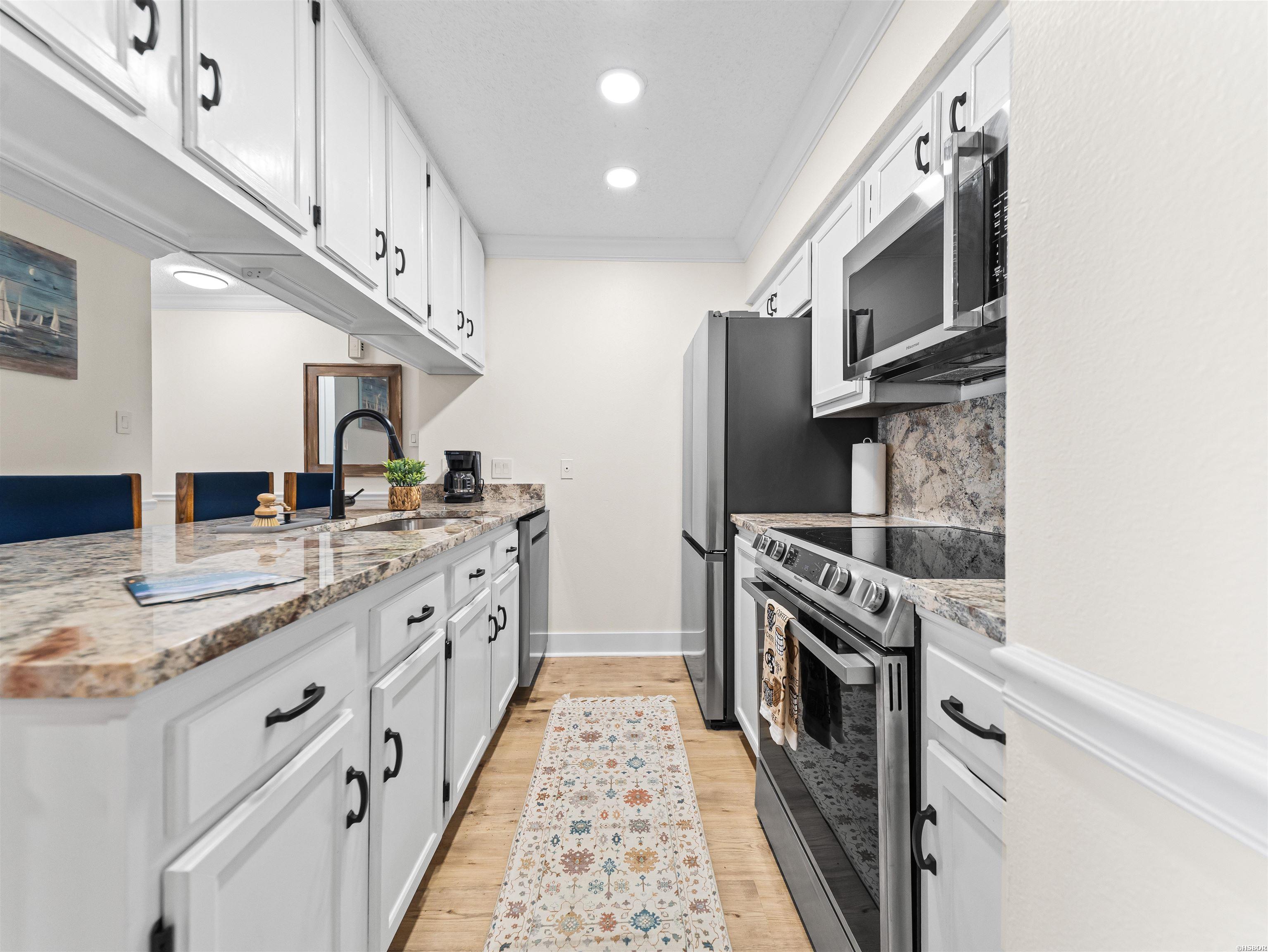 5371 CENTRAL Unit: 6L