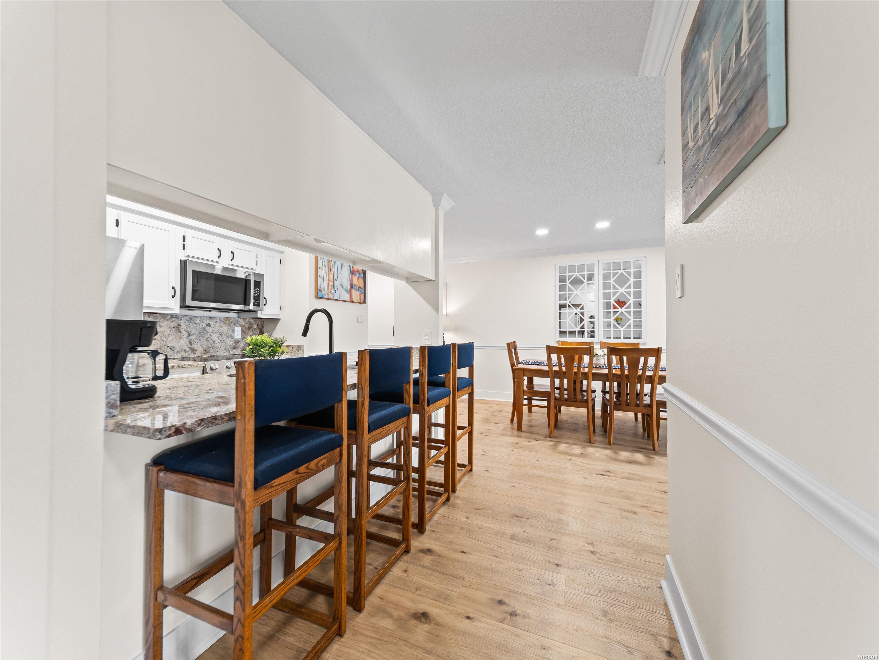 5371 CENTRAL Unit: 6L