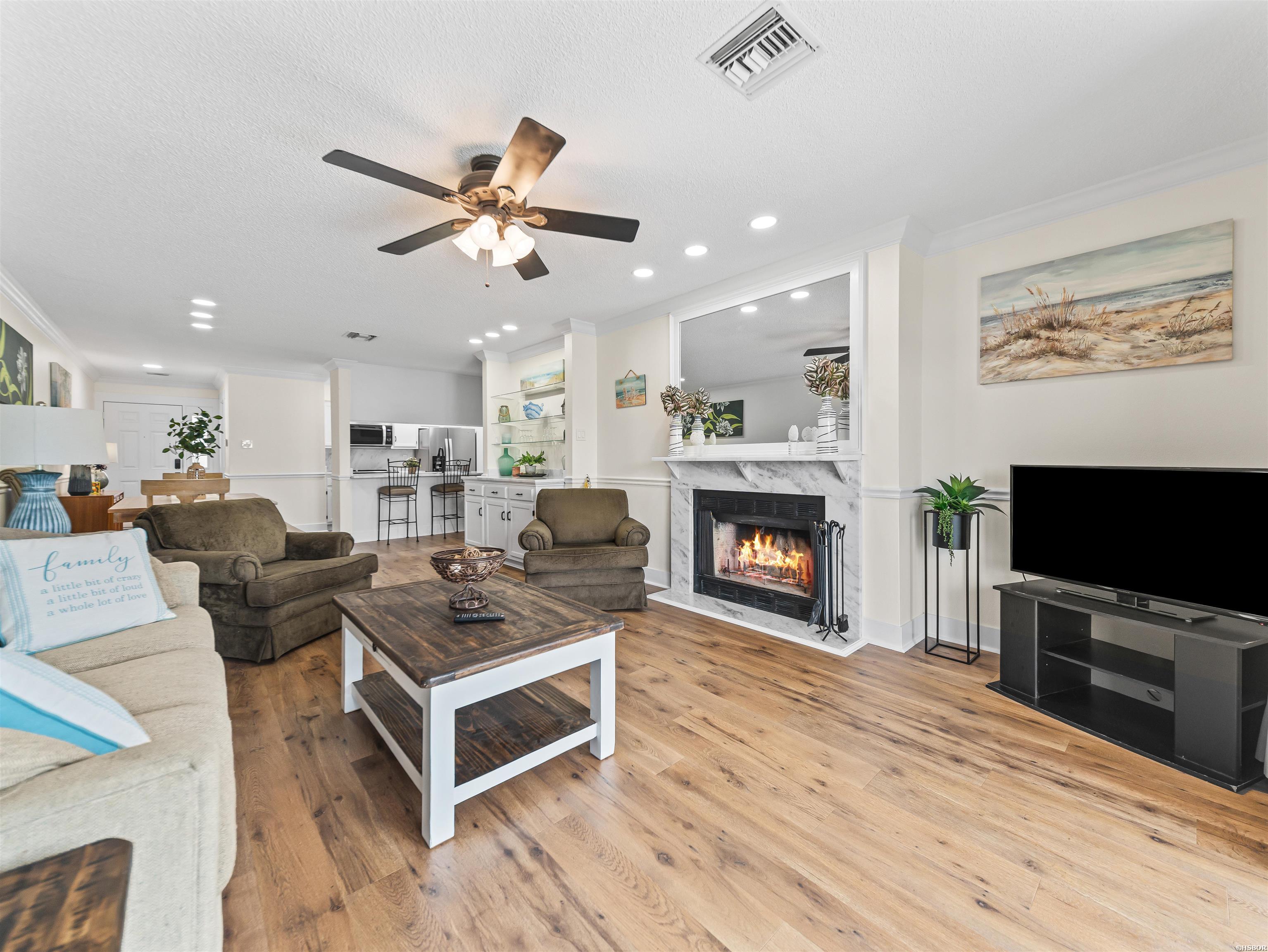 5371 CENTRAL Unit: 6I