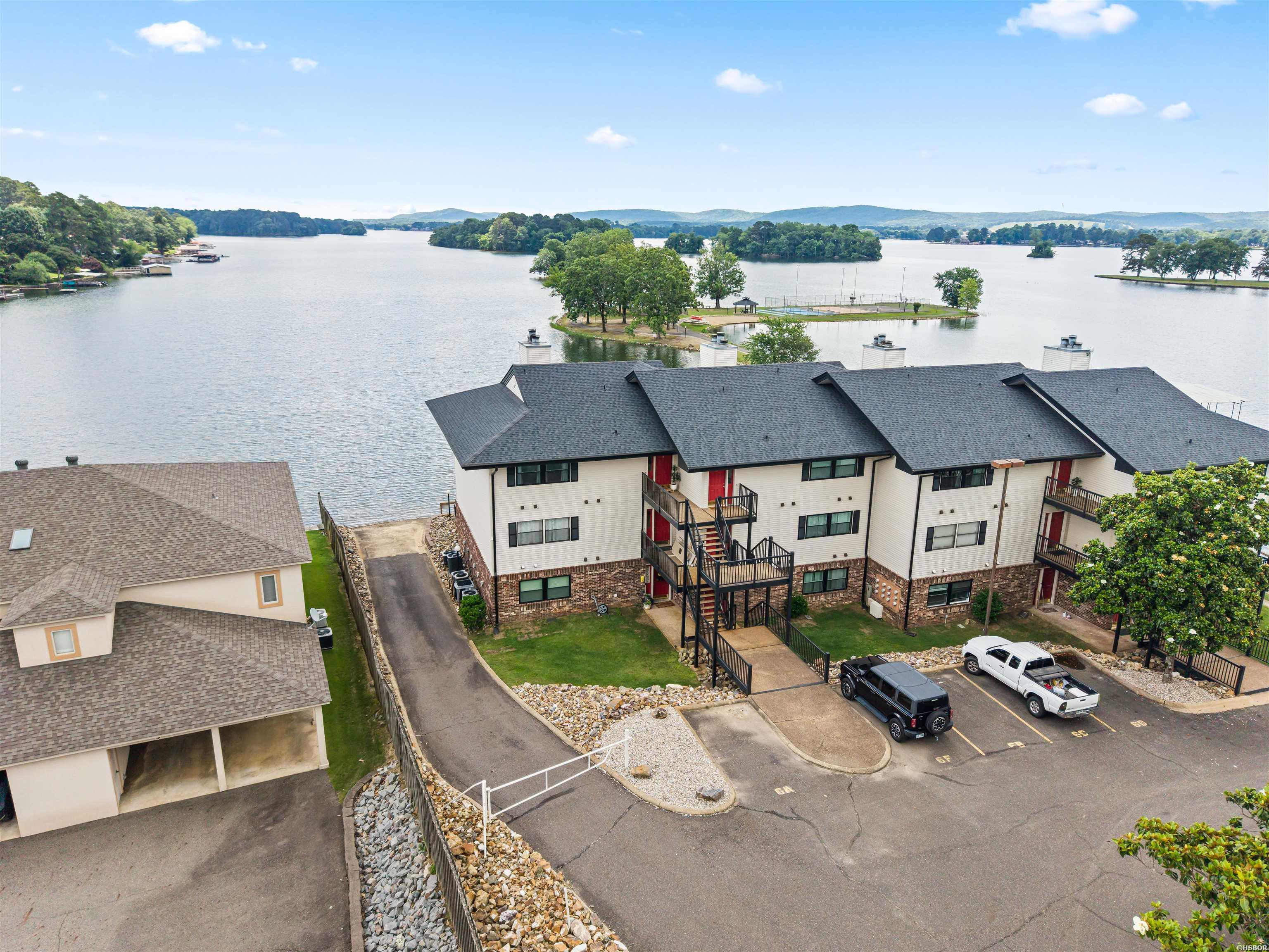 5371 CENTRAL Unit: 6I