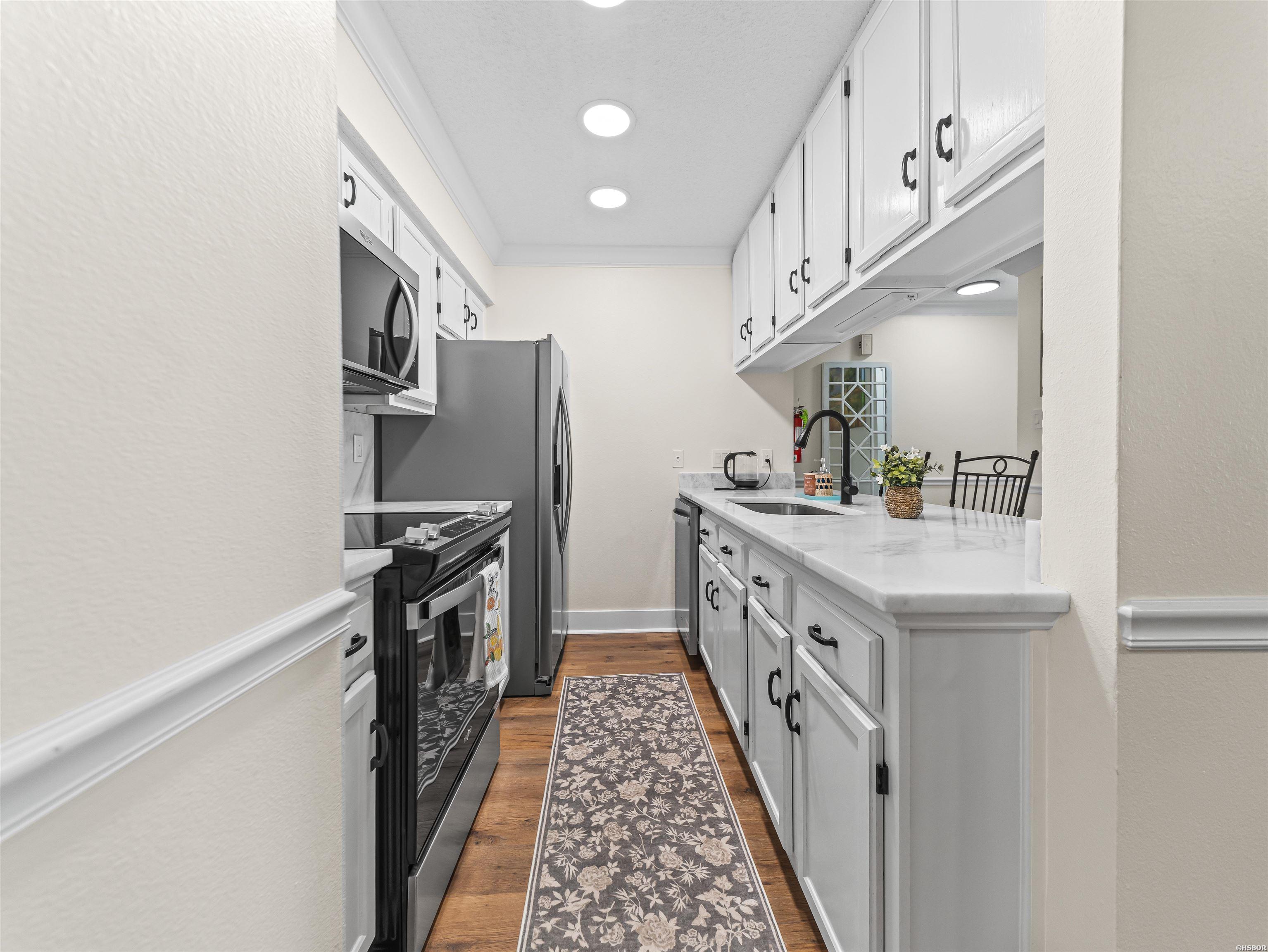 5371 CENTRAL Unit: 6I