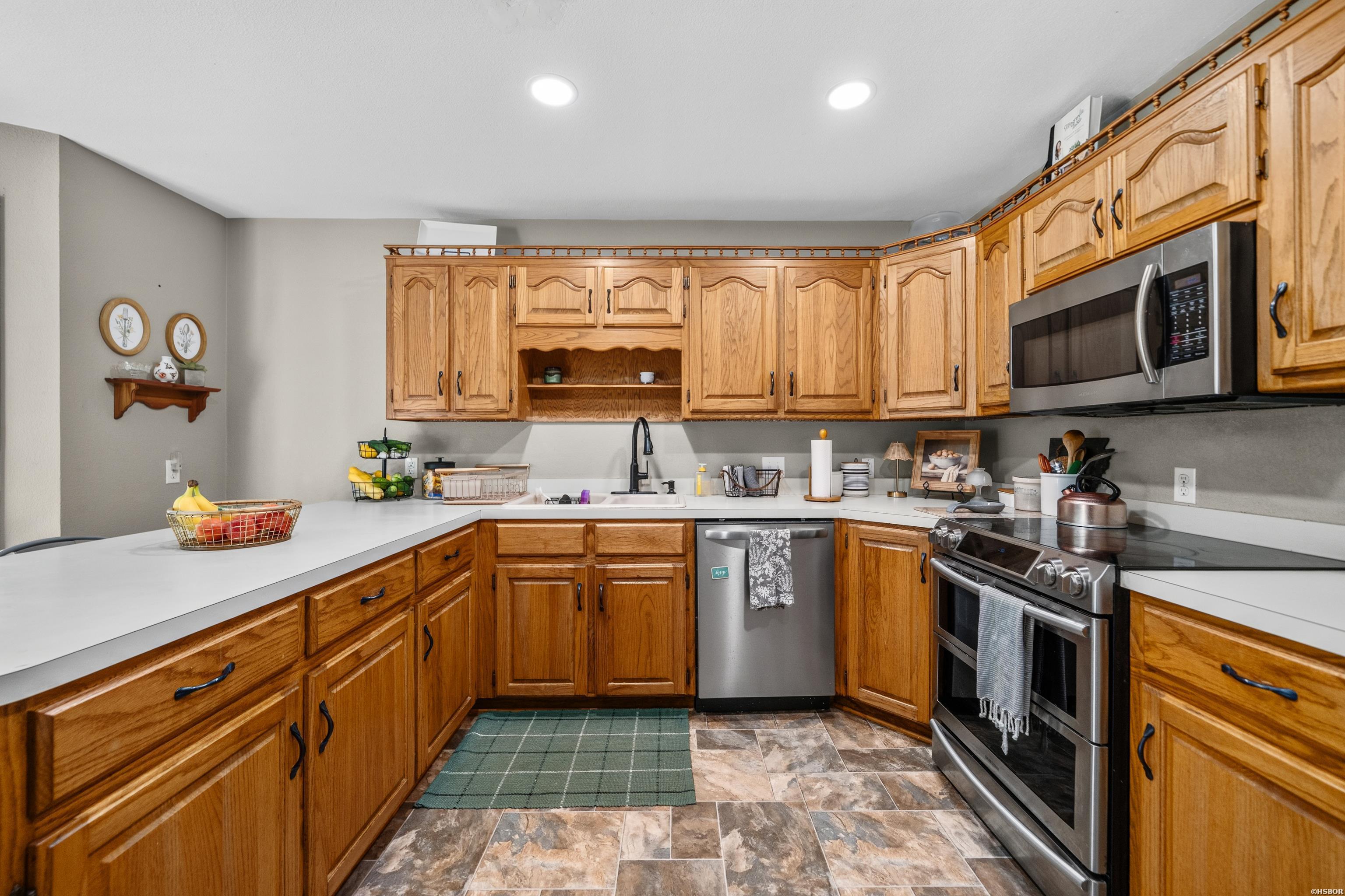 197 JACKSON MANOR Court