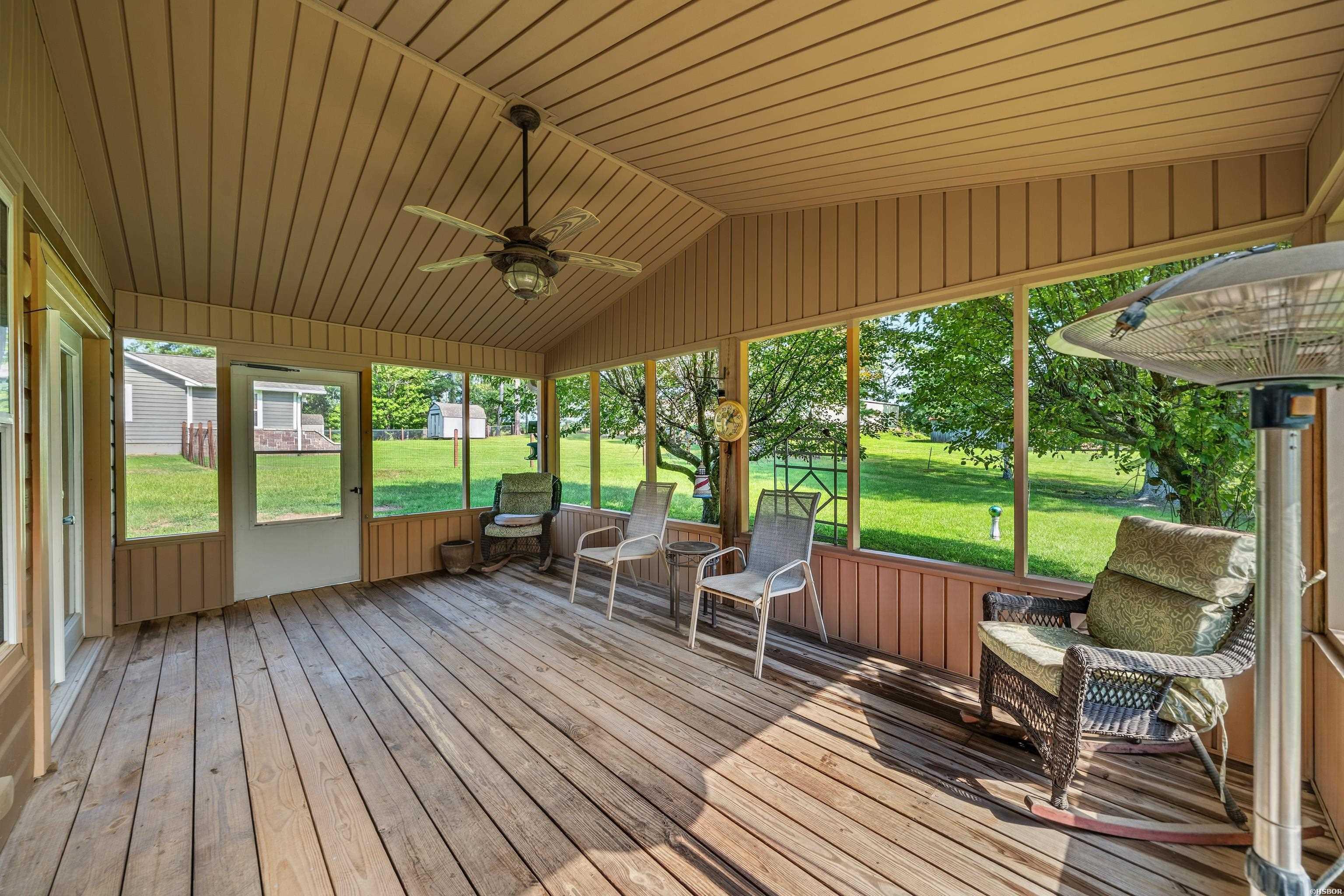 121 RALEY Lane