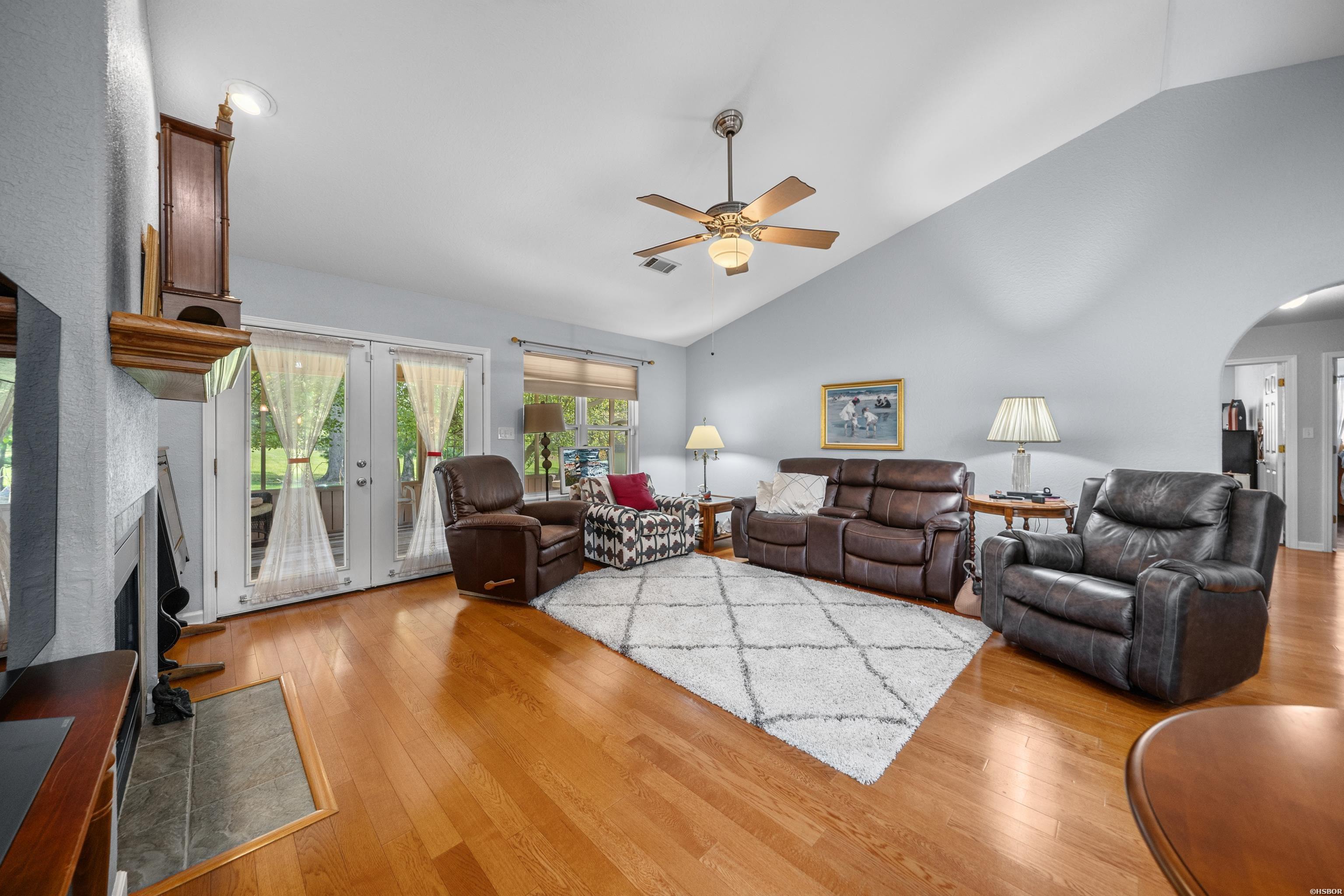 121 RALEY Lane