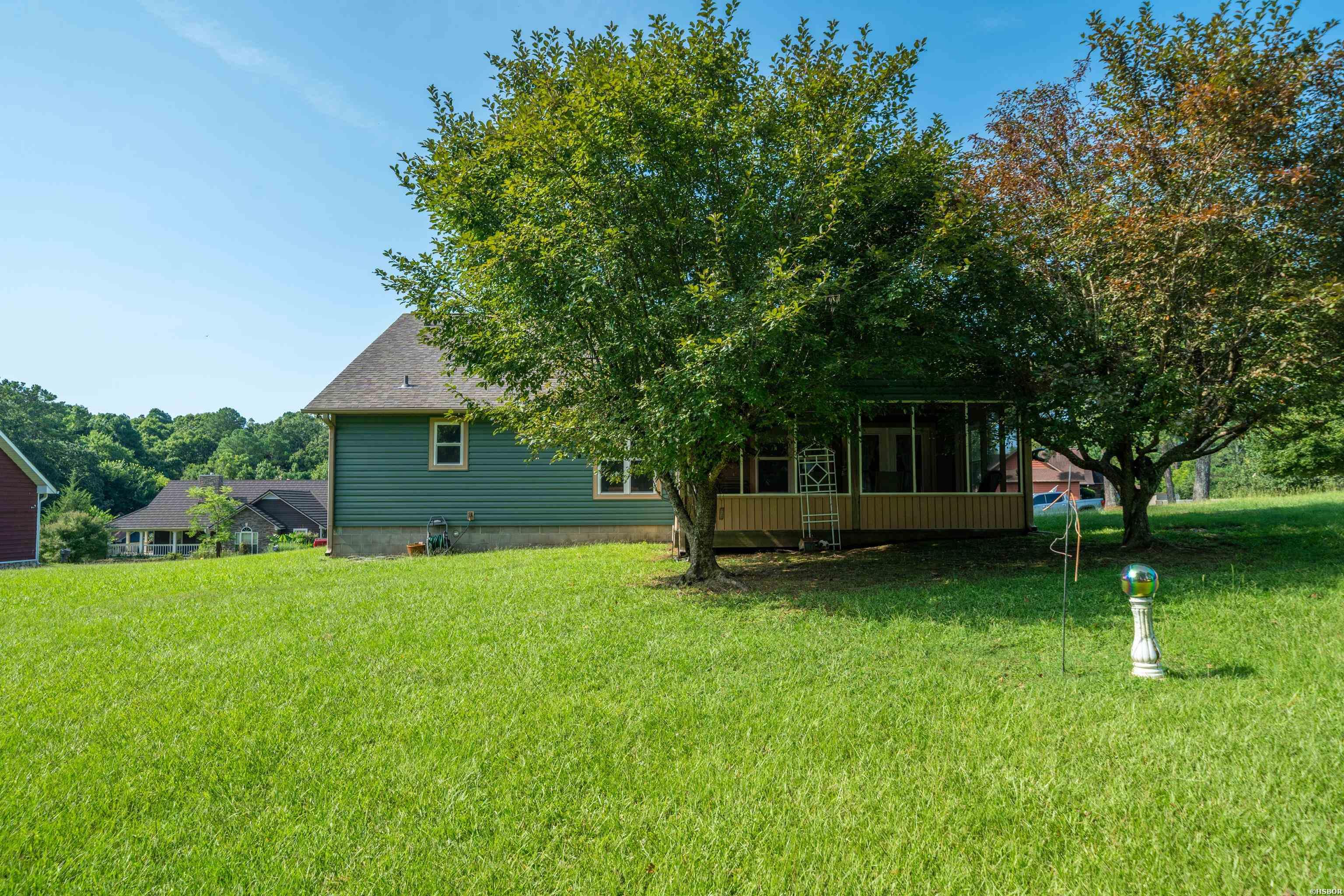 121 RALEY Lane