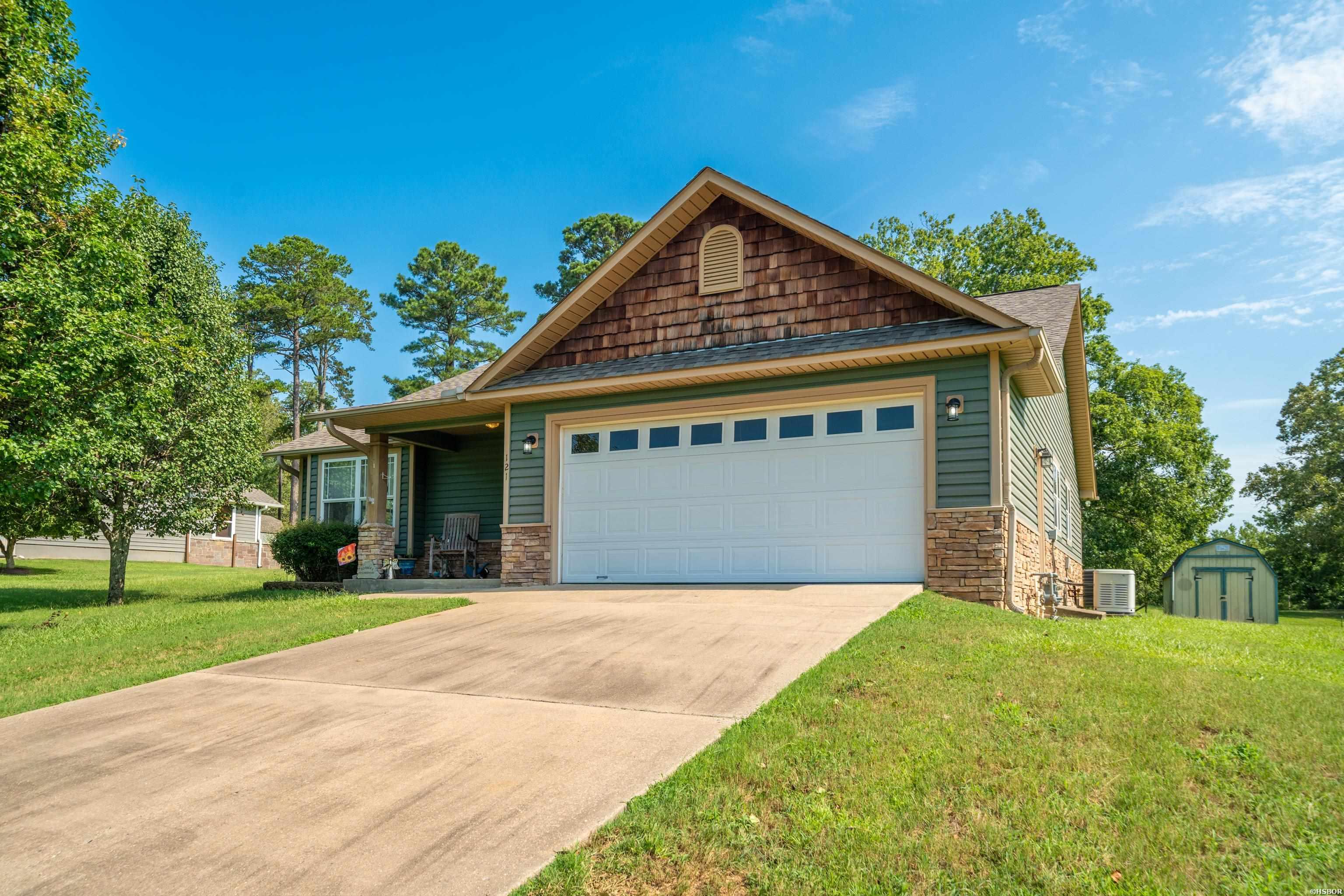 121 RALEY Lane