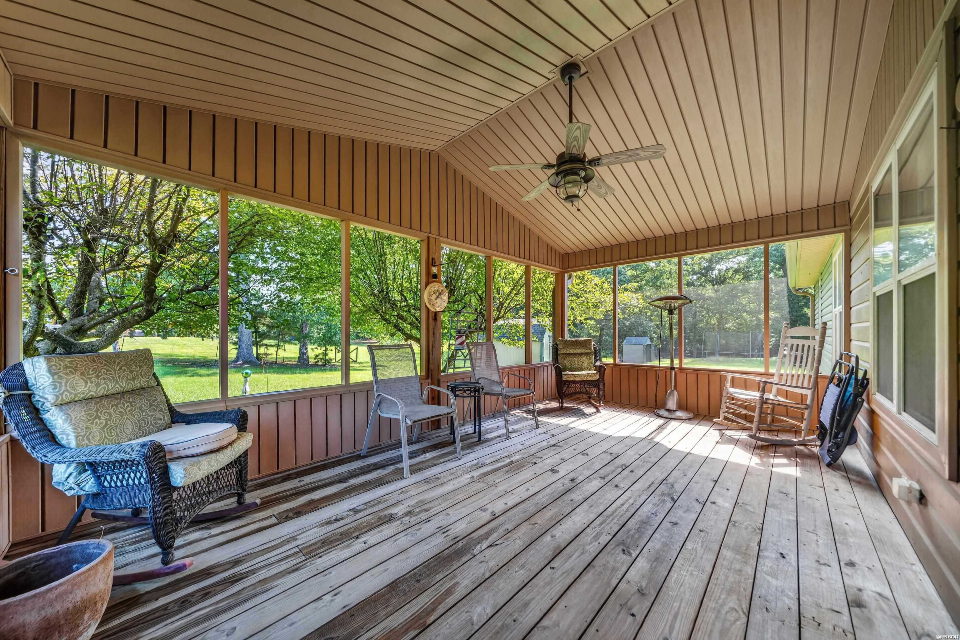 121 RALEY Lane