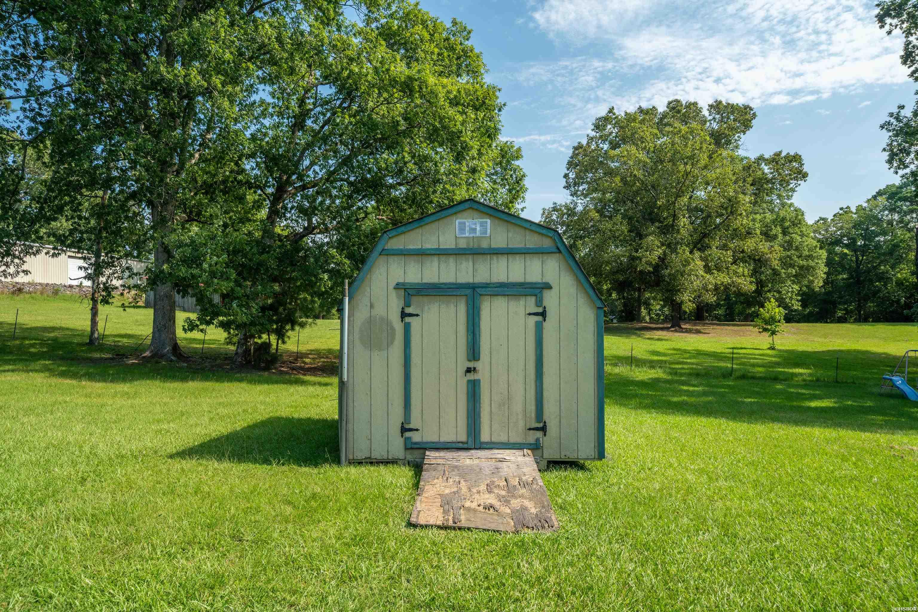 121 RALEY Lane