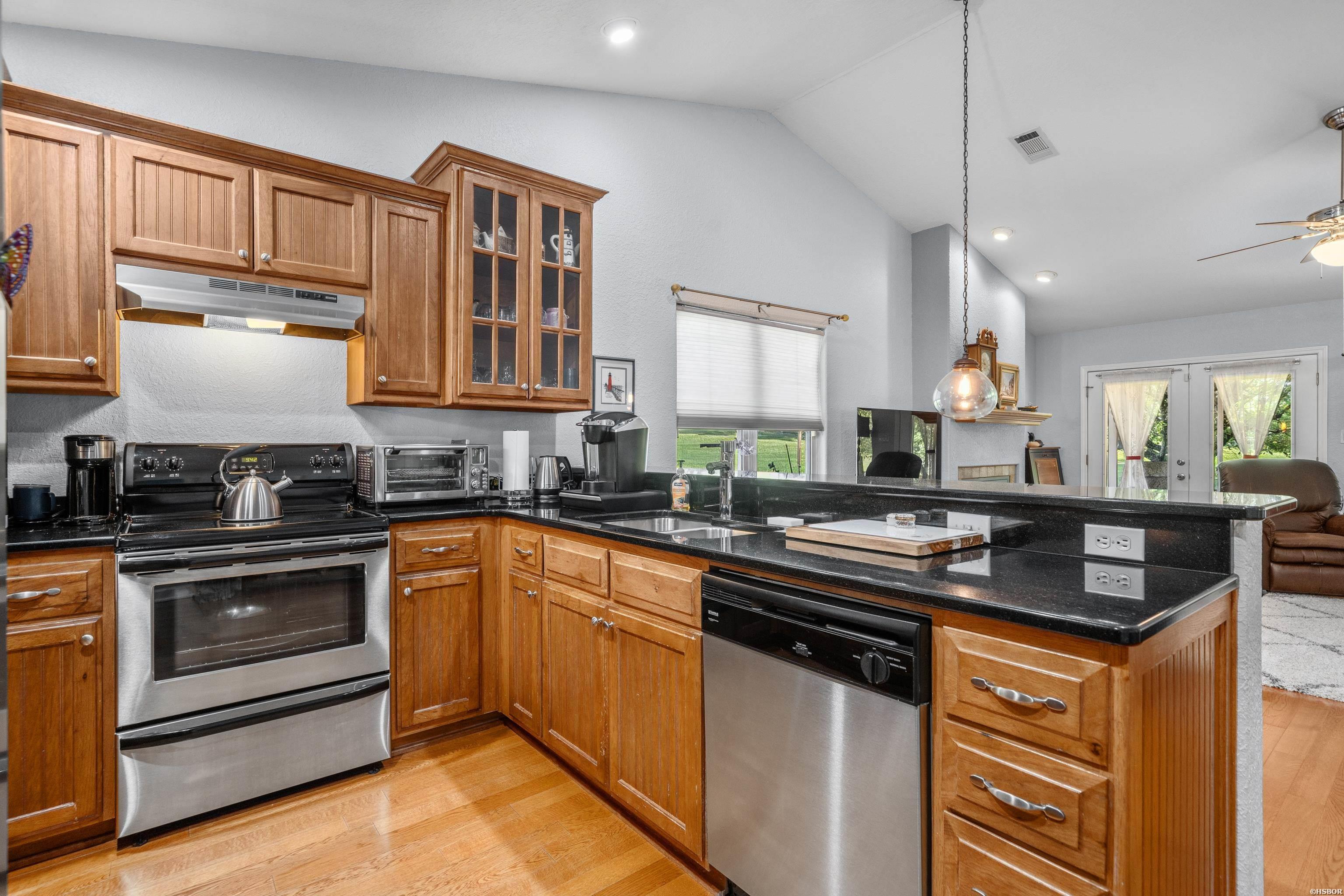 121 RALEY Lane