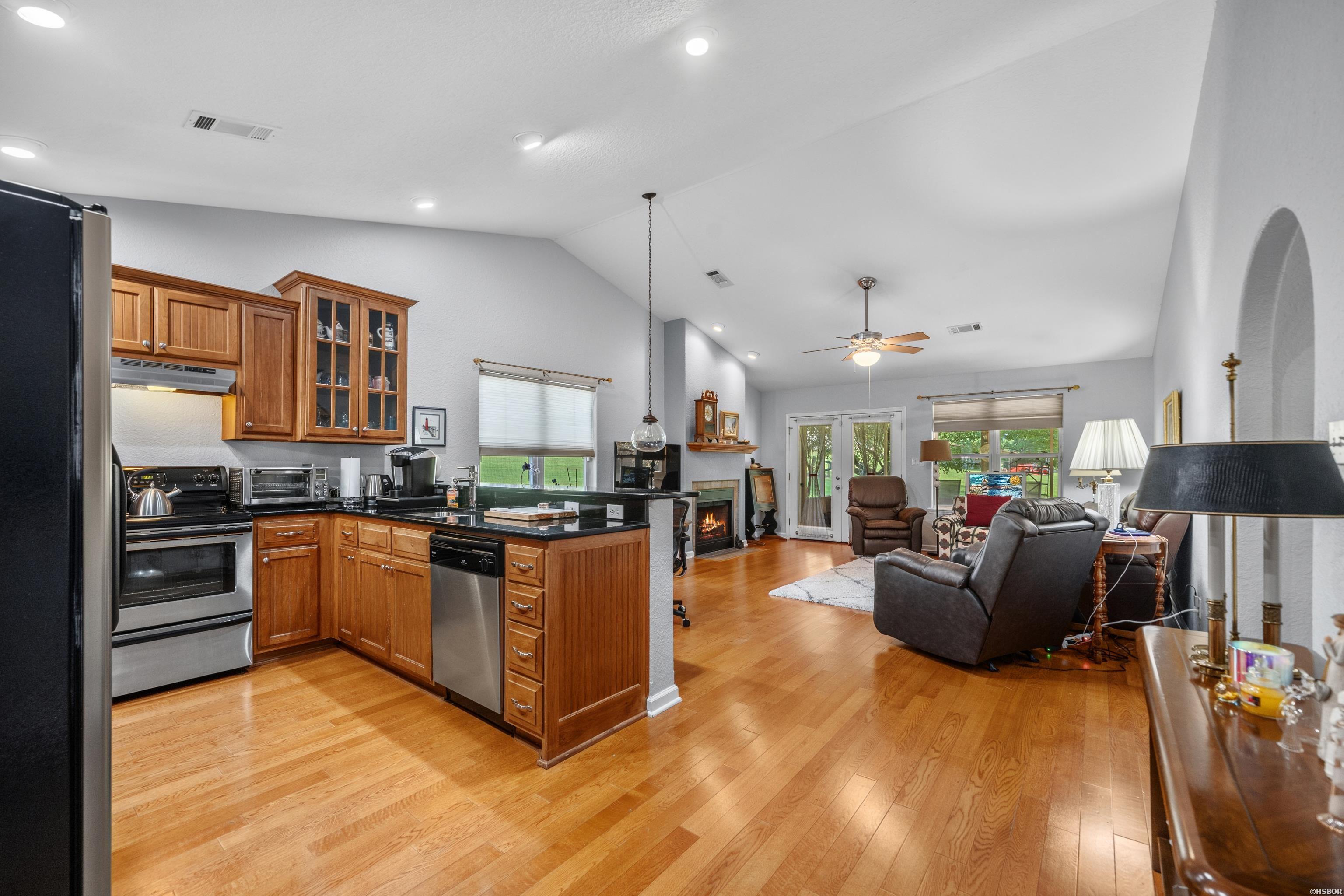 121 RALEY Lane