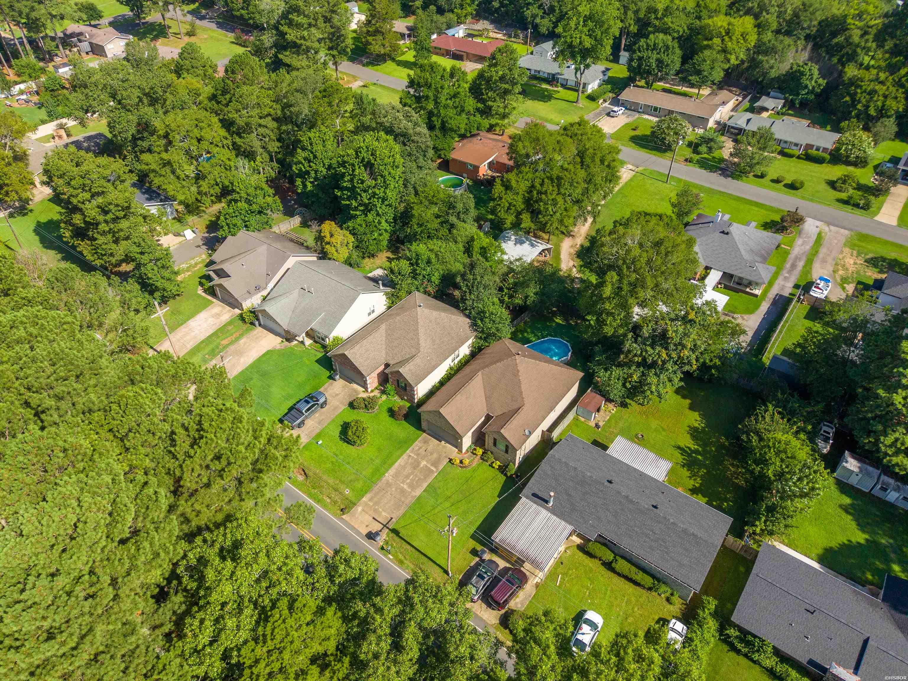 307 LAKESIDE Road
