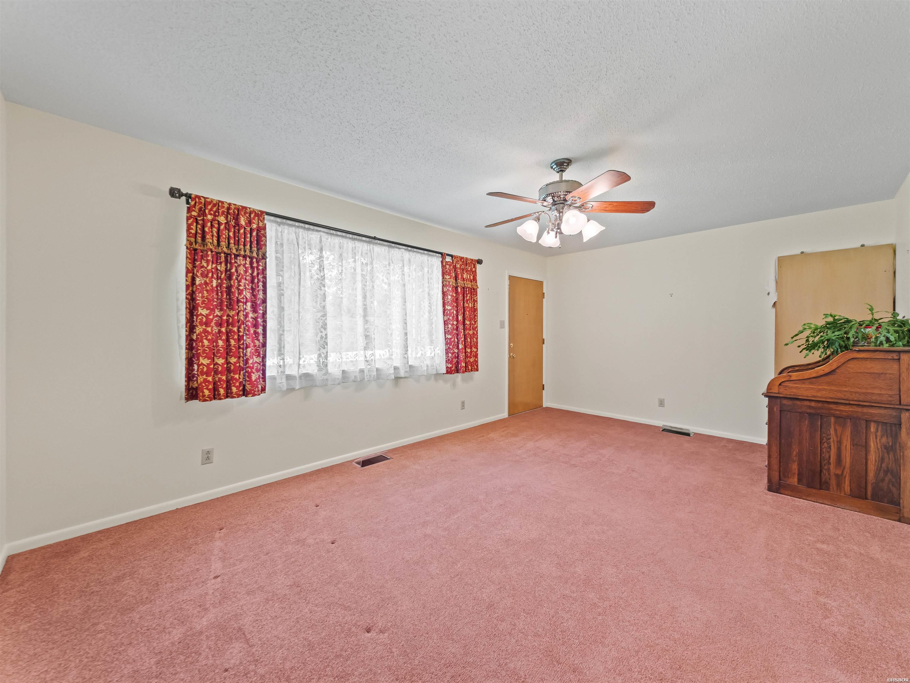 417 LAKESHORE Drive