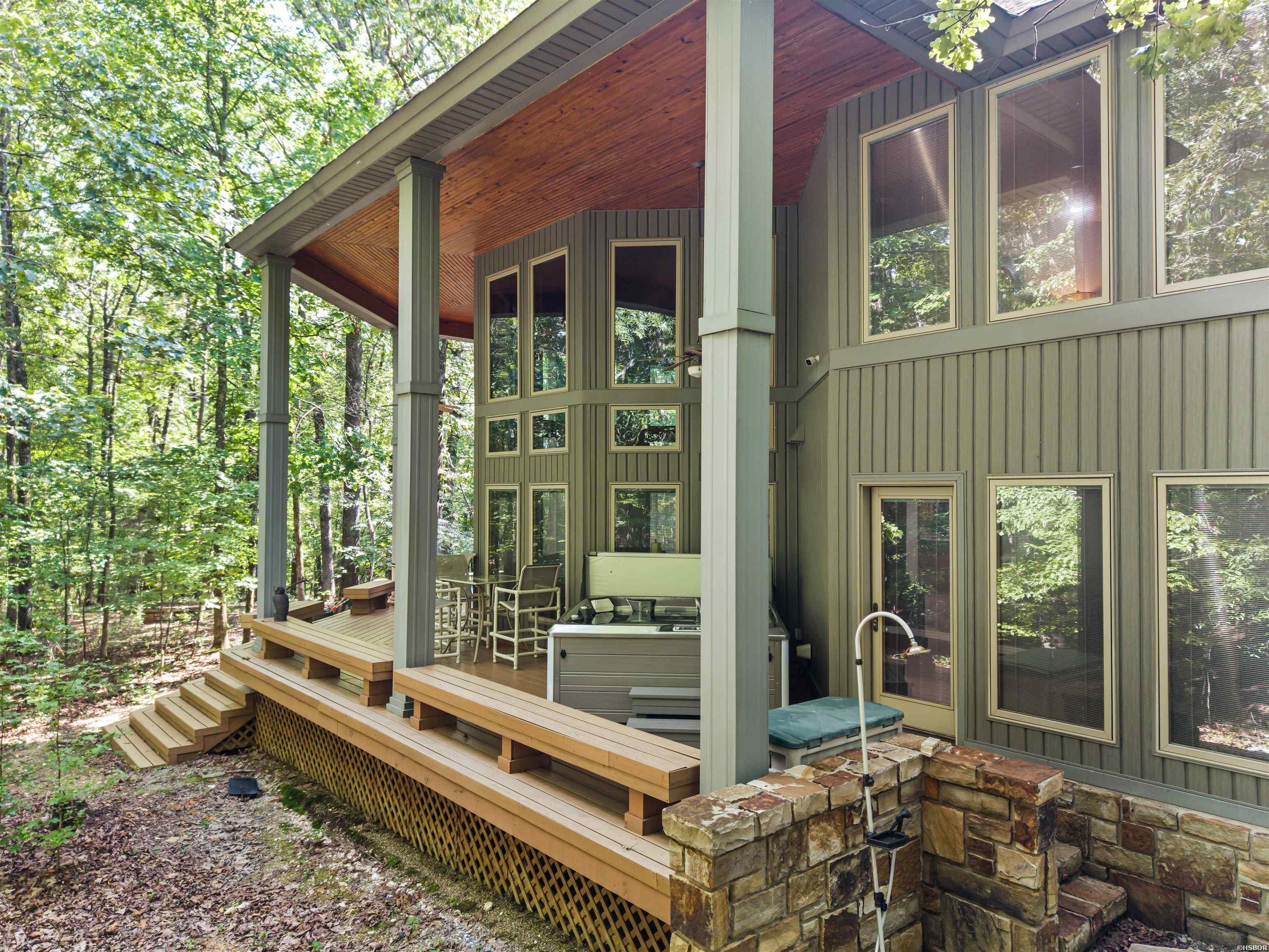 163 QUAIL RUN Lane