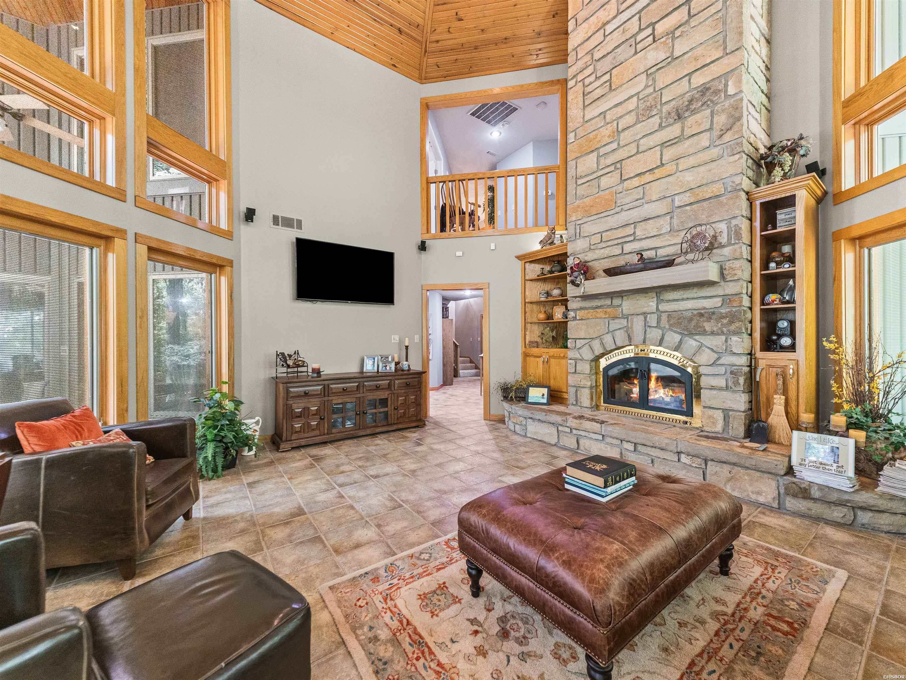 163 QUAIL RUN Lane