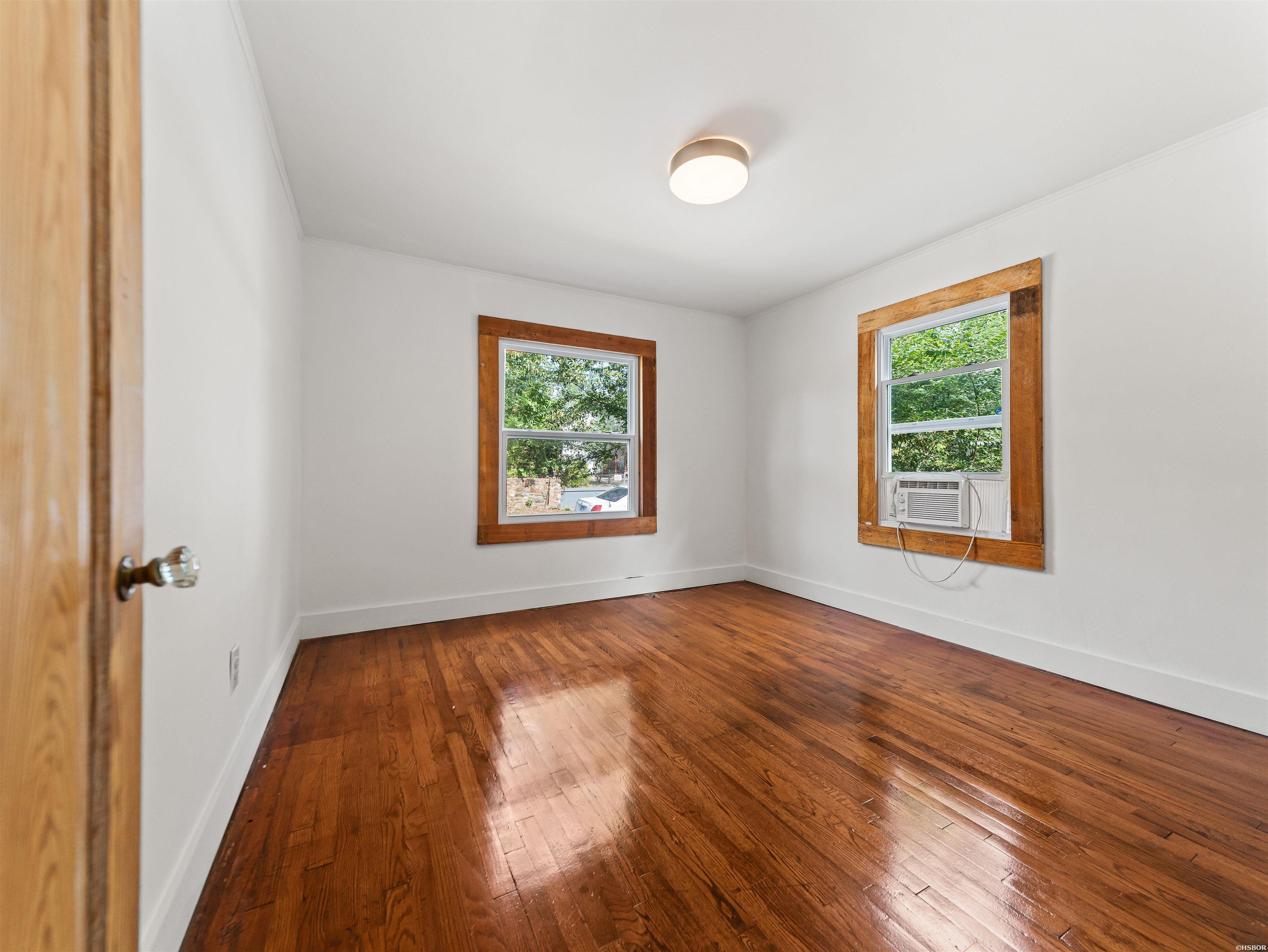 111 GREENWAY Street