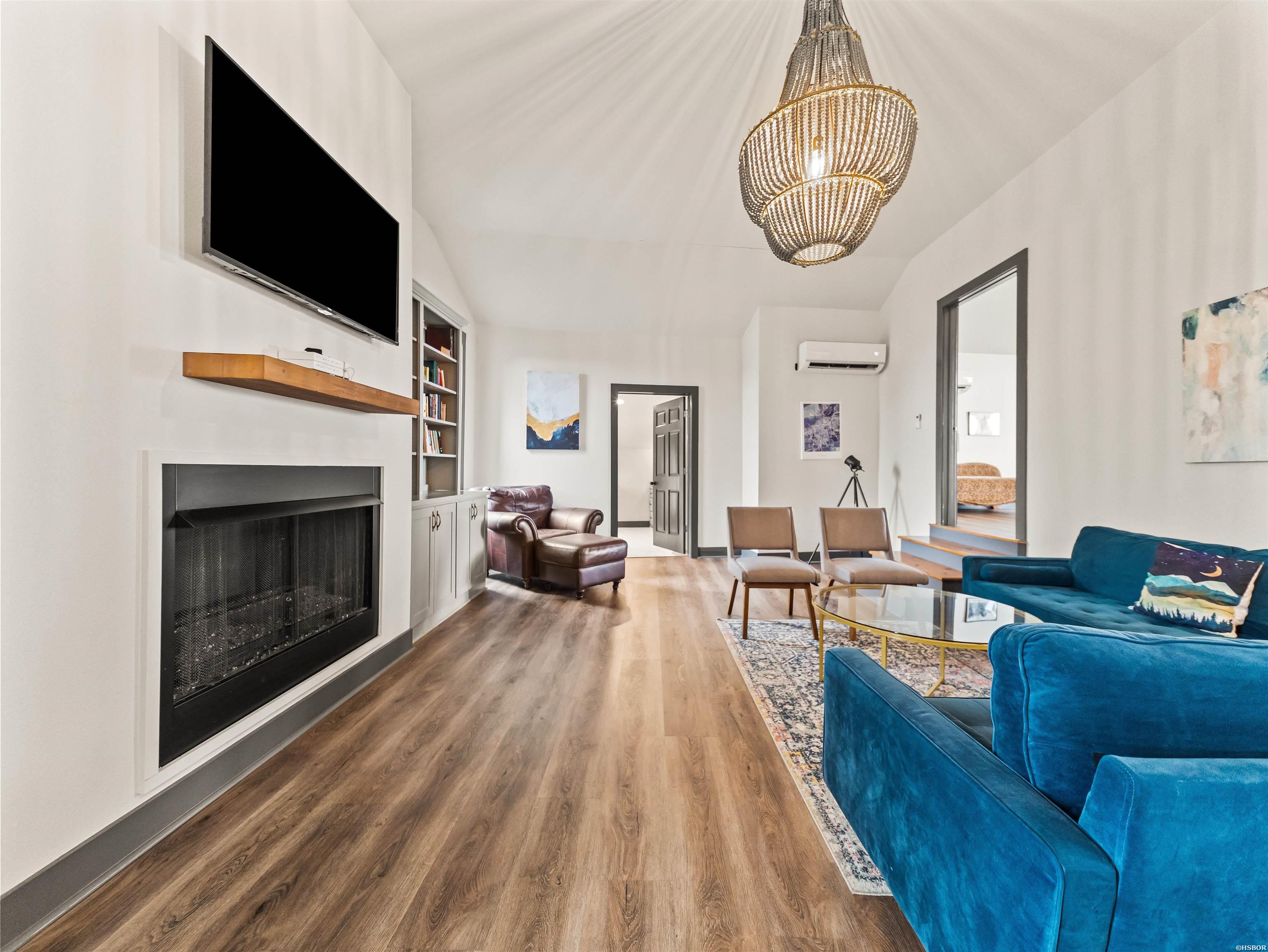 896 MT RIANTE Road