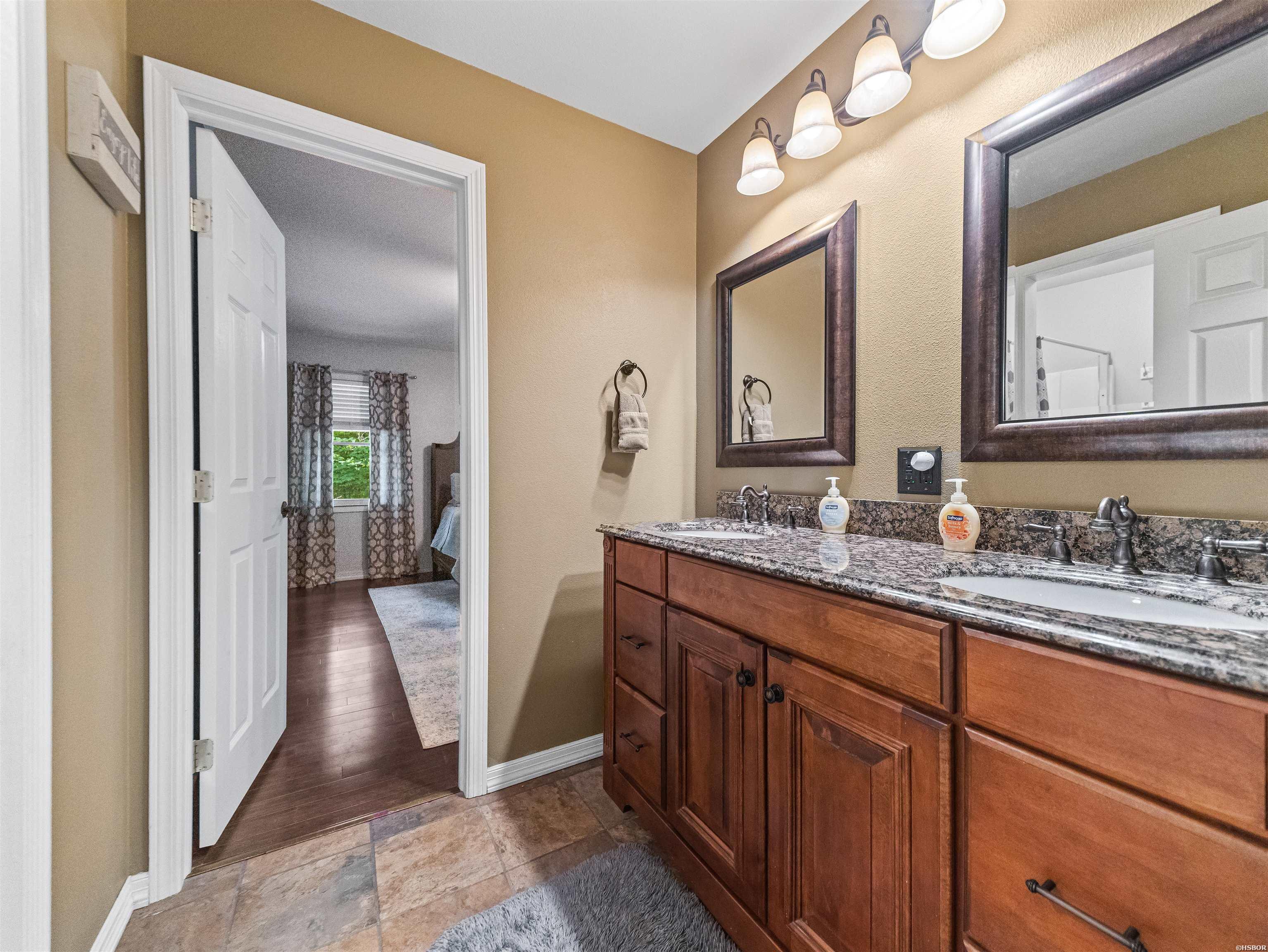 61 MUSCADINE Lane