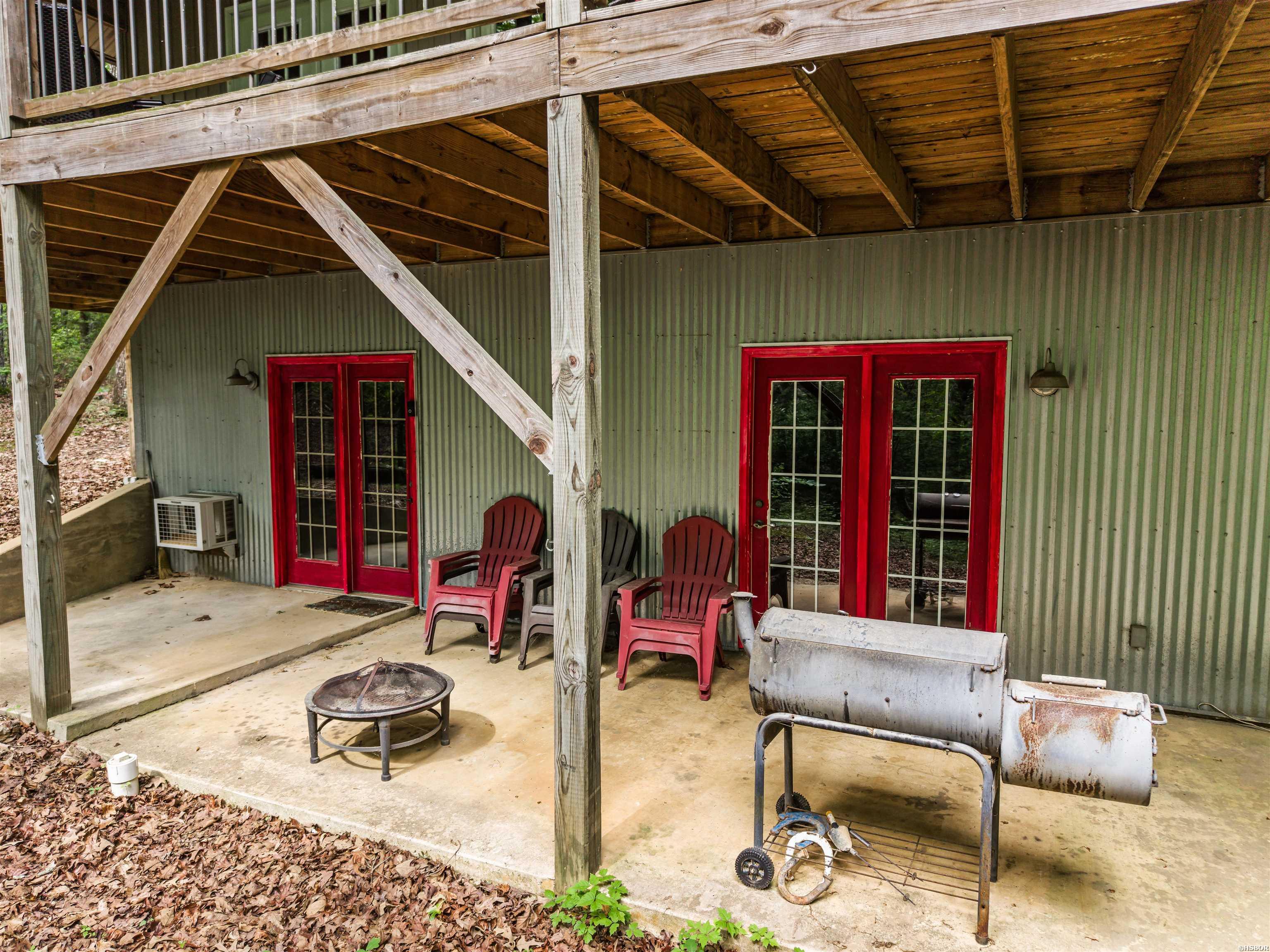 61 MUSCADINE Lane