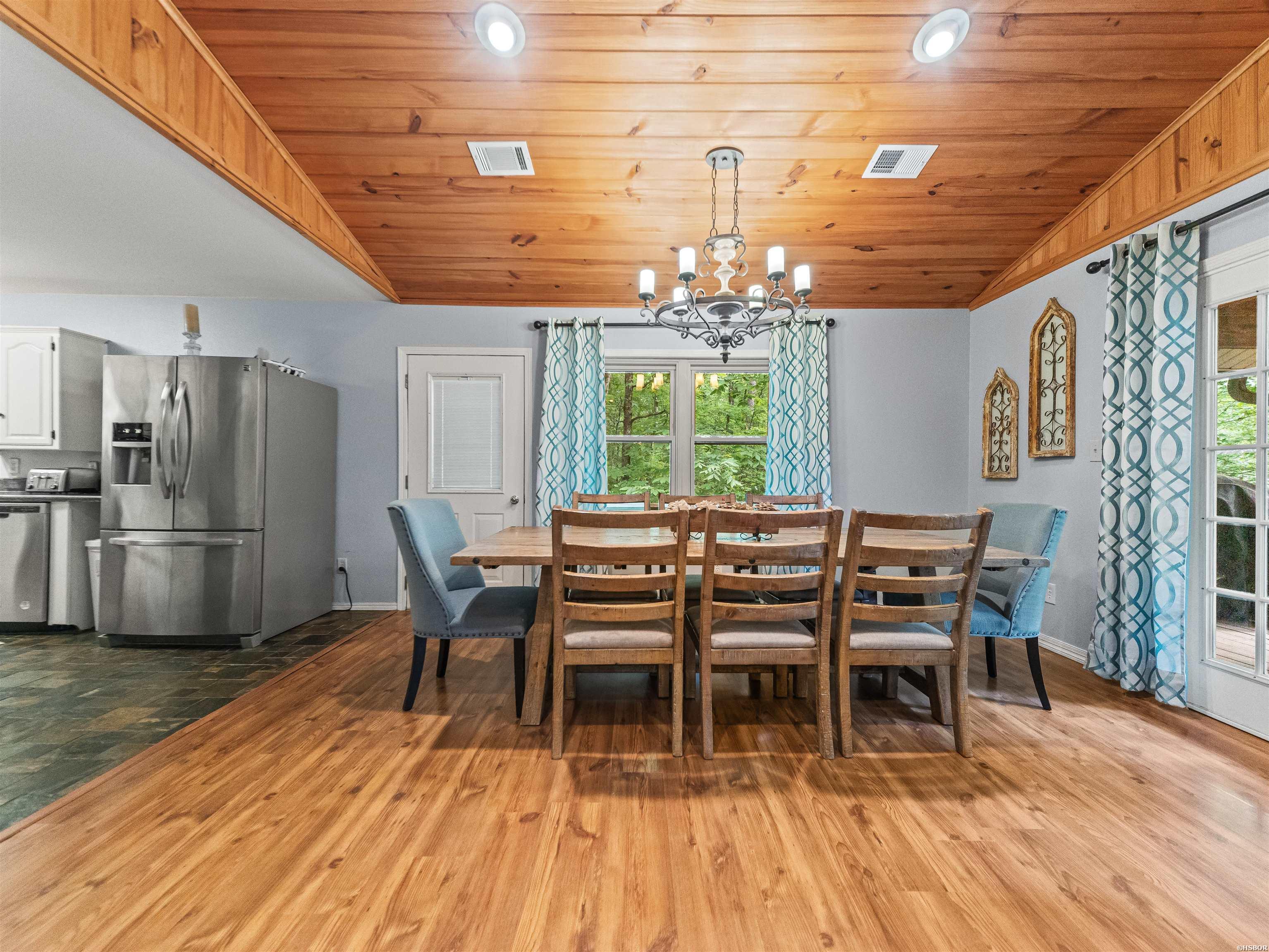 61 MUSCADINE Lane