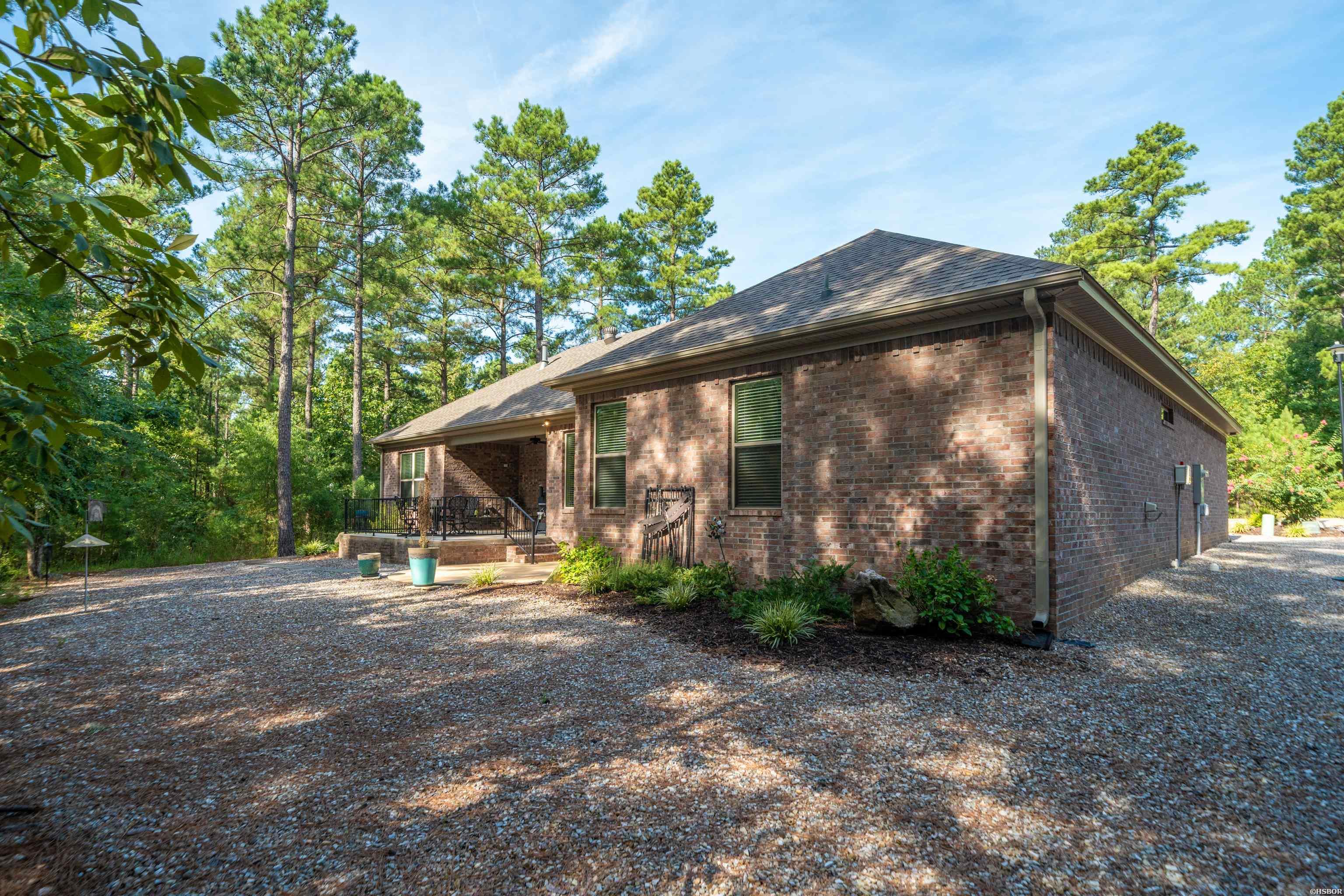 10 VILLAS Way