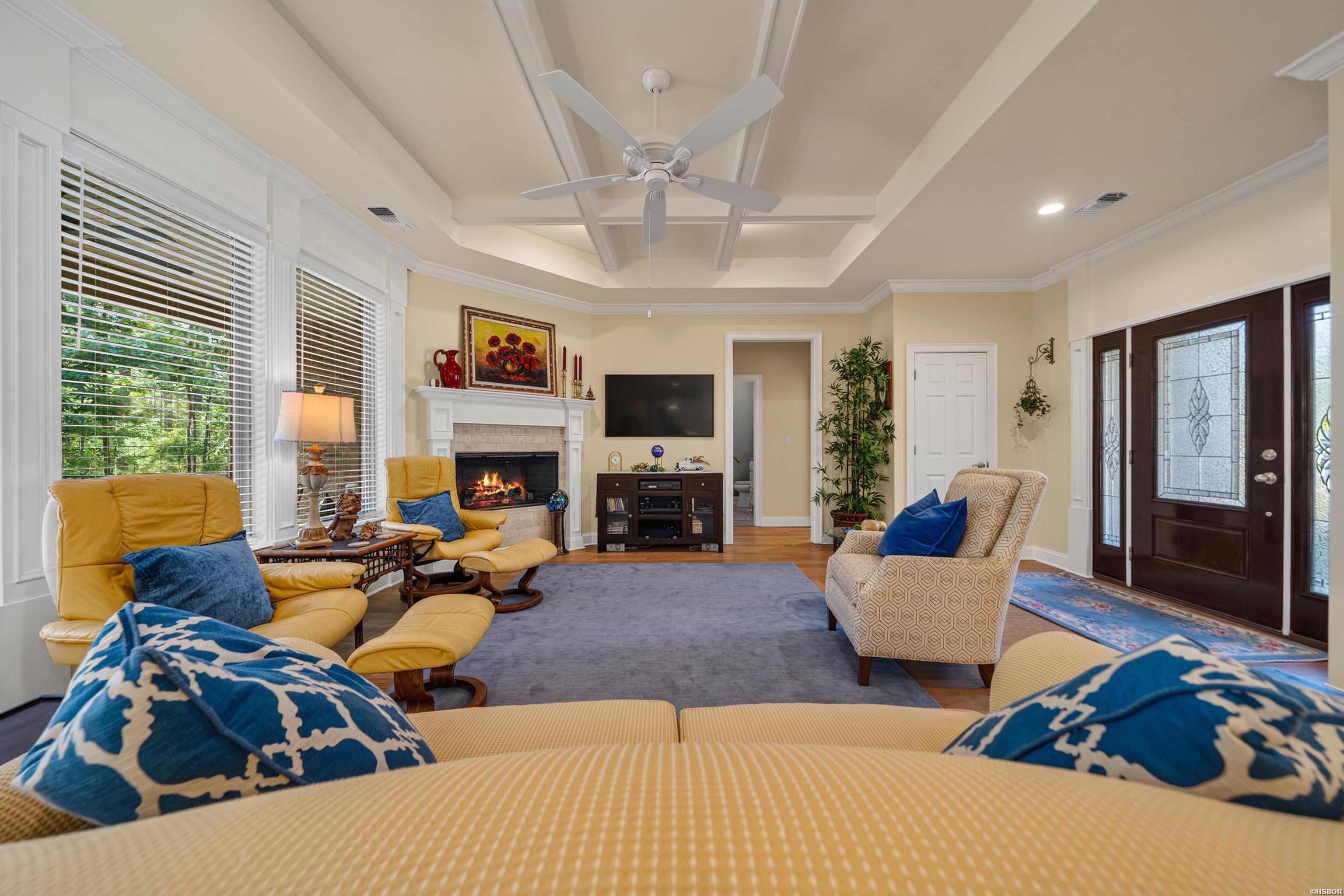 10 VILLAS Way