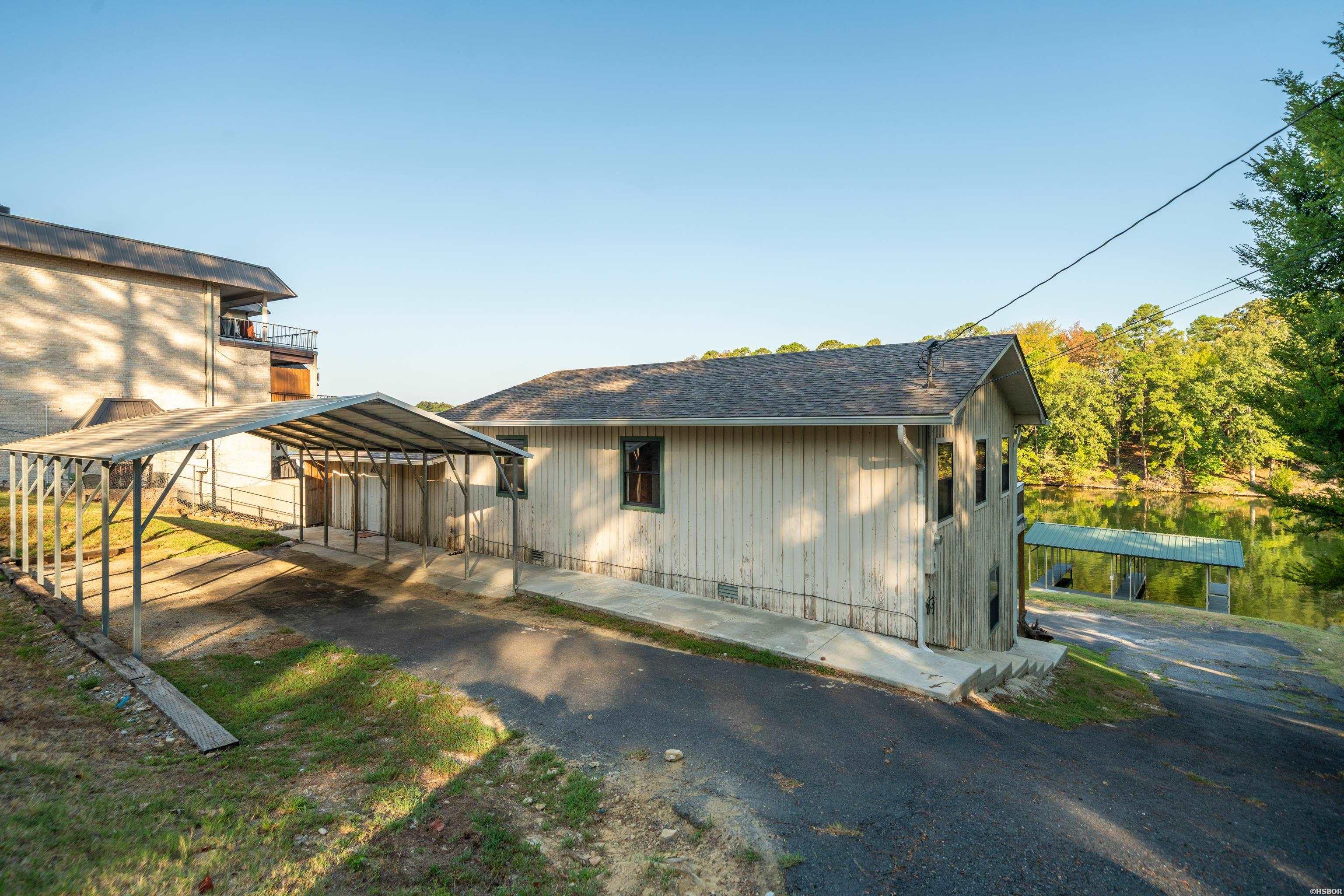 1208 TWIN POINTS Road