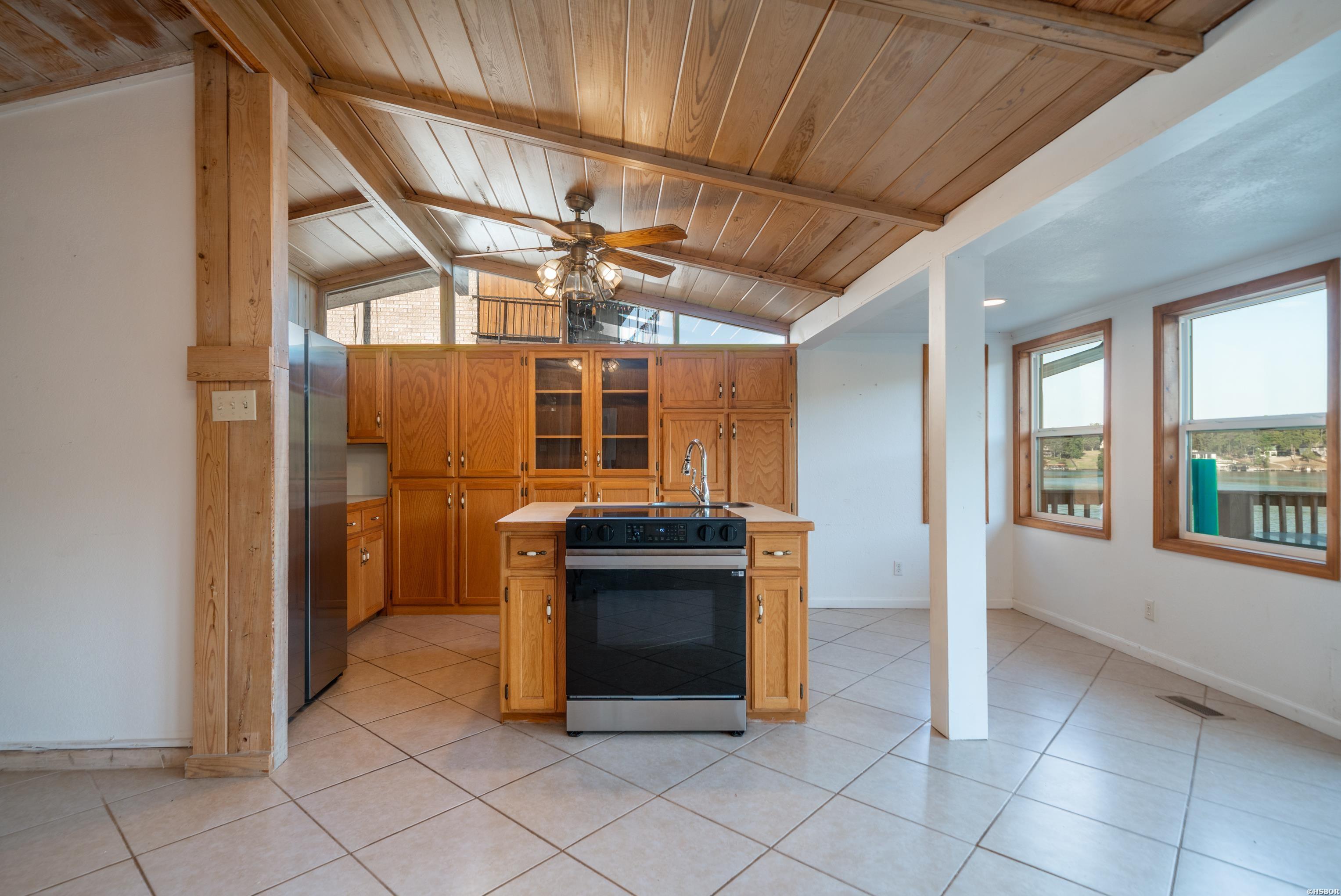 1208 TWIN POINTS Road