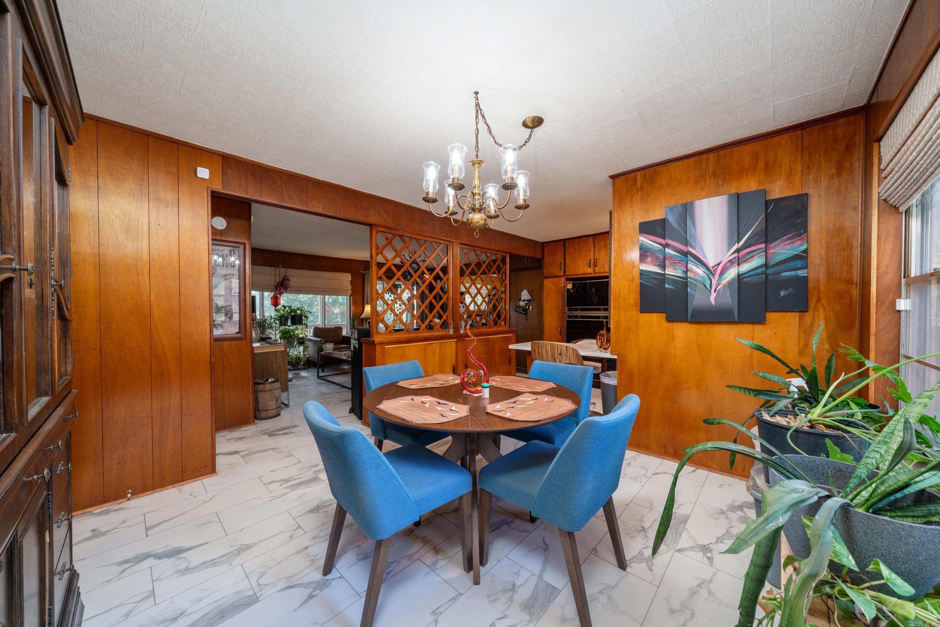 1342 Lakeshore Drive