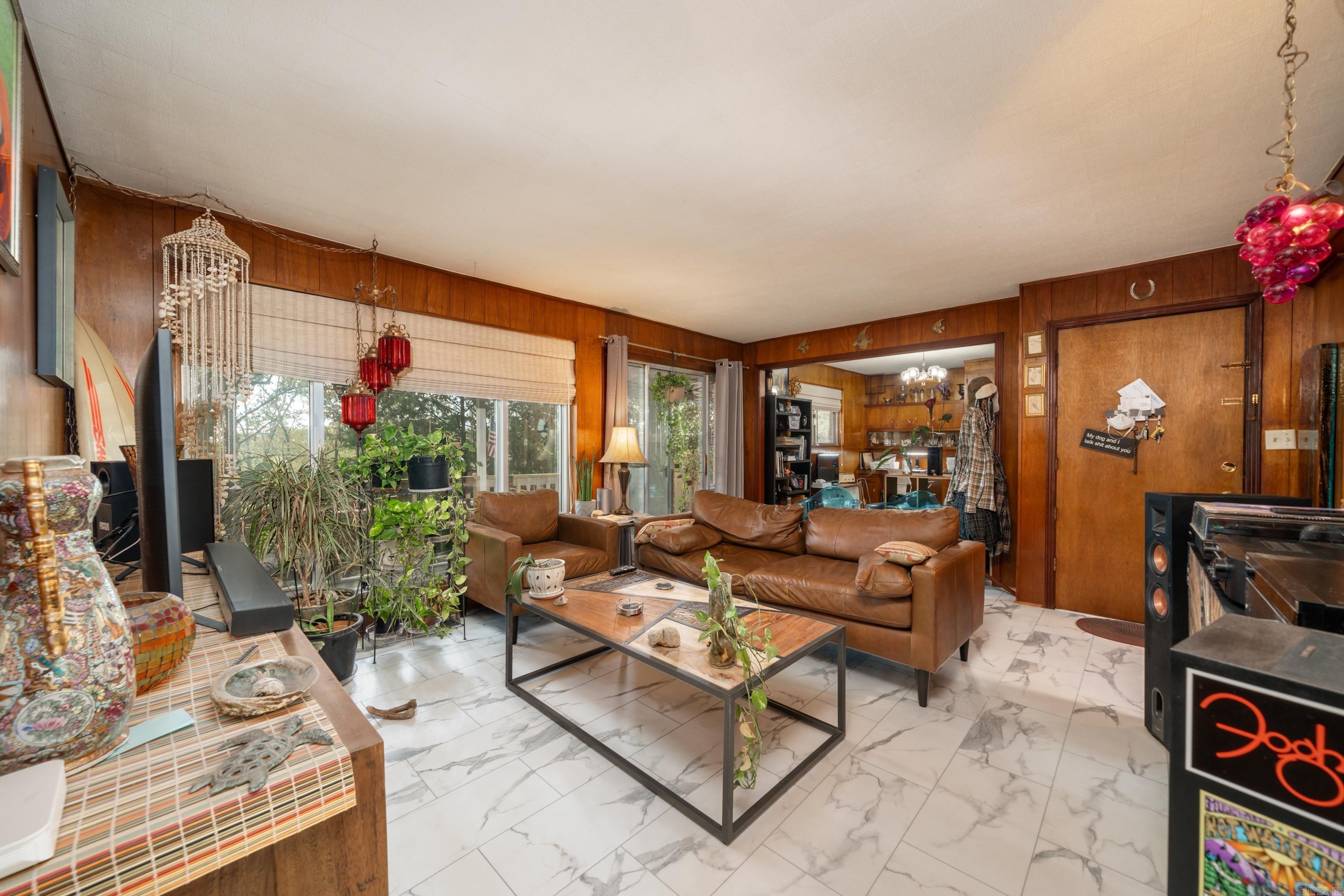 1342 Lakeshore Drive