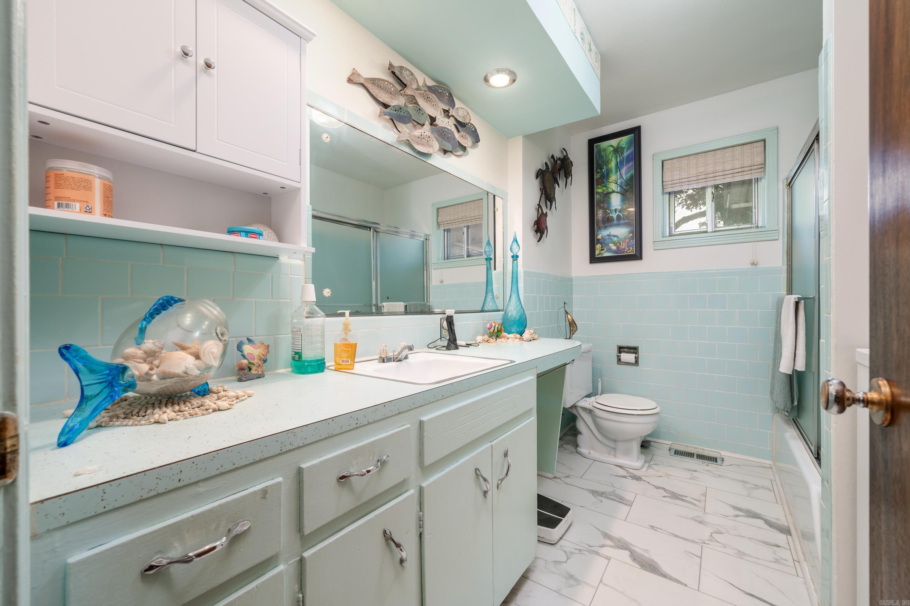 1342 Lakeshore Drive