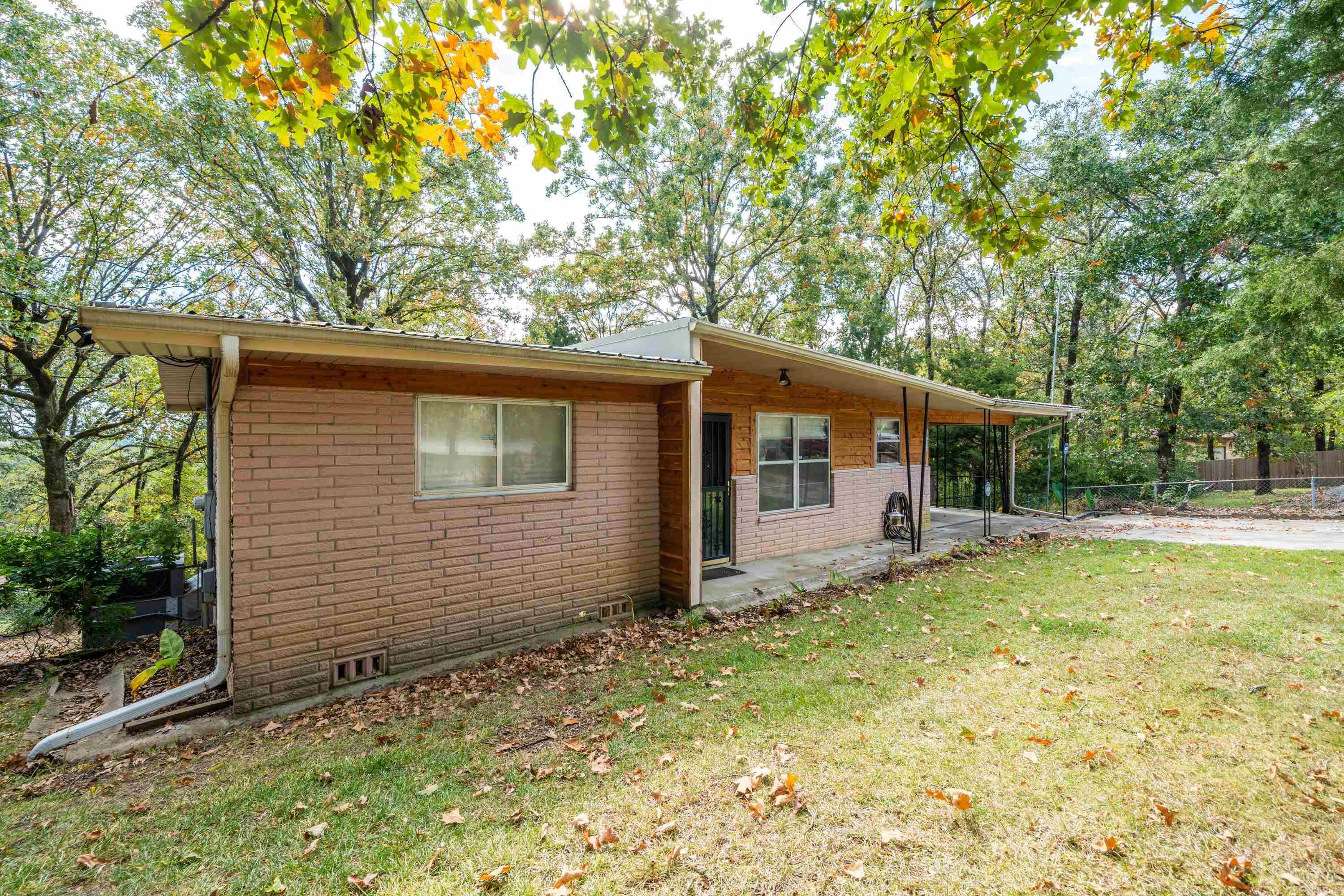 1342 Lakeshore Drive