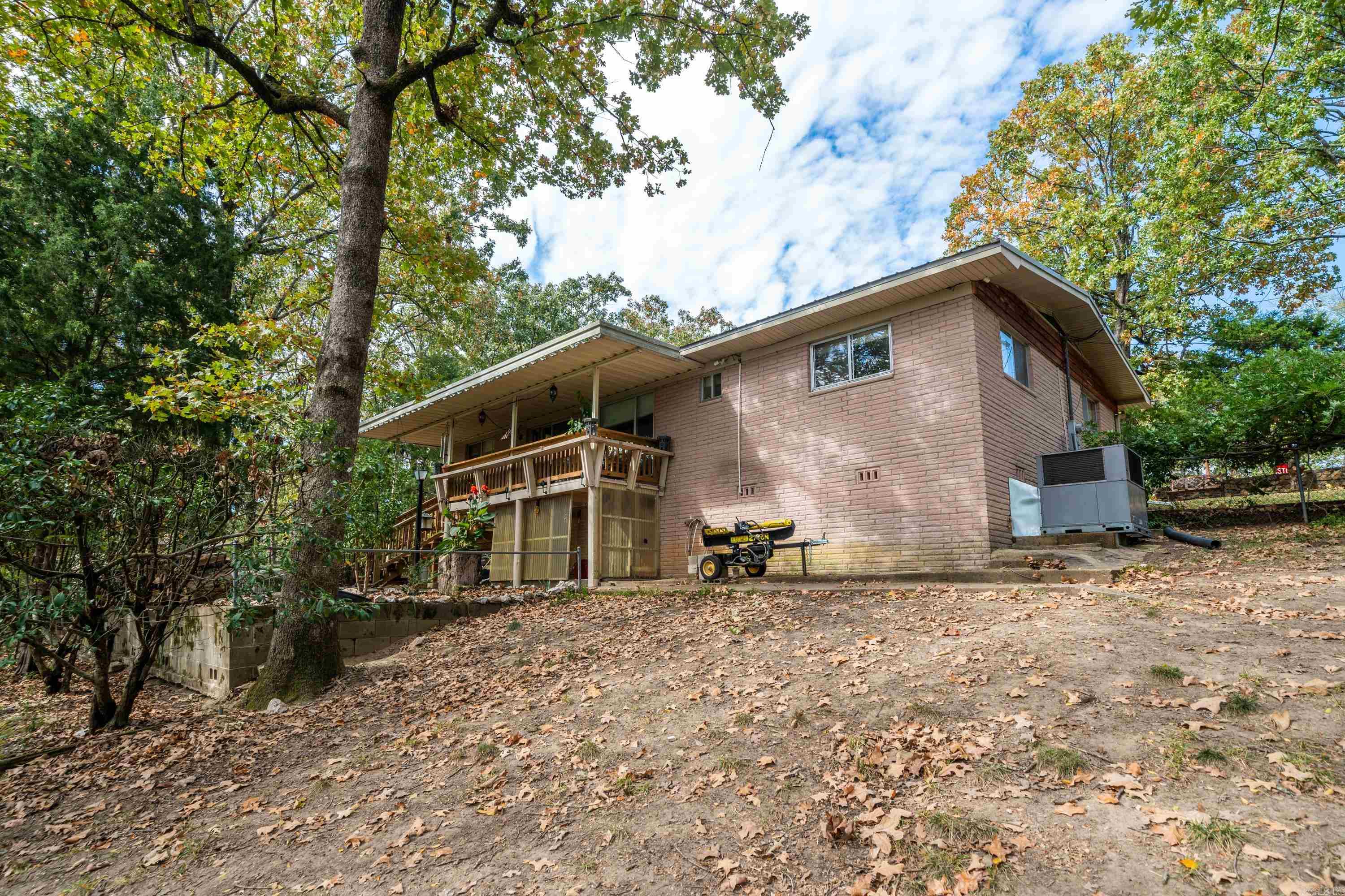 1342 Lakeshore Drive