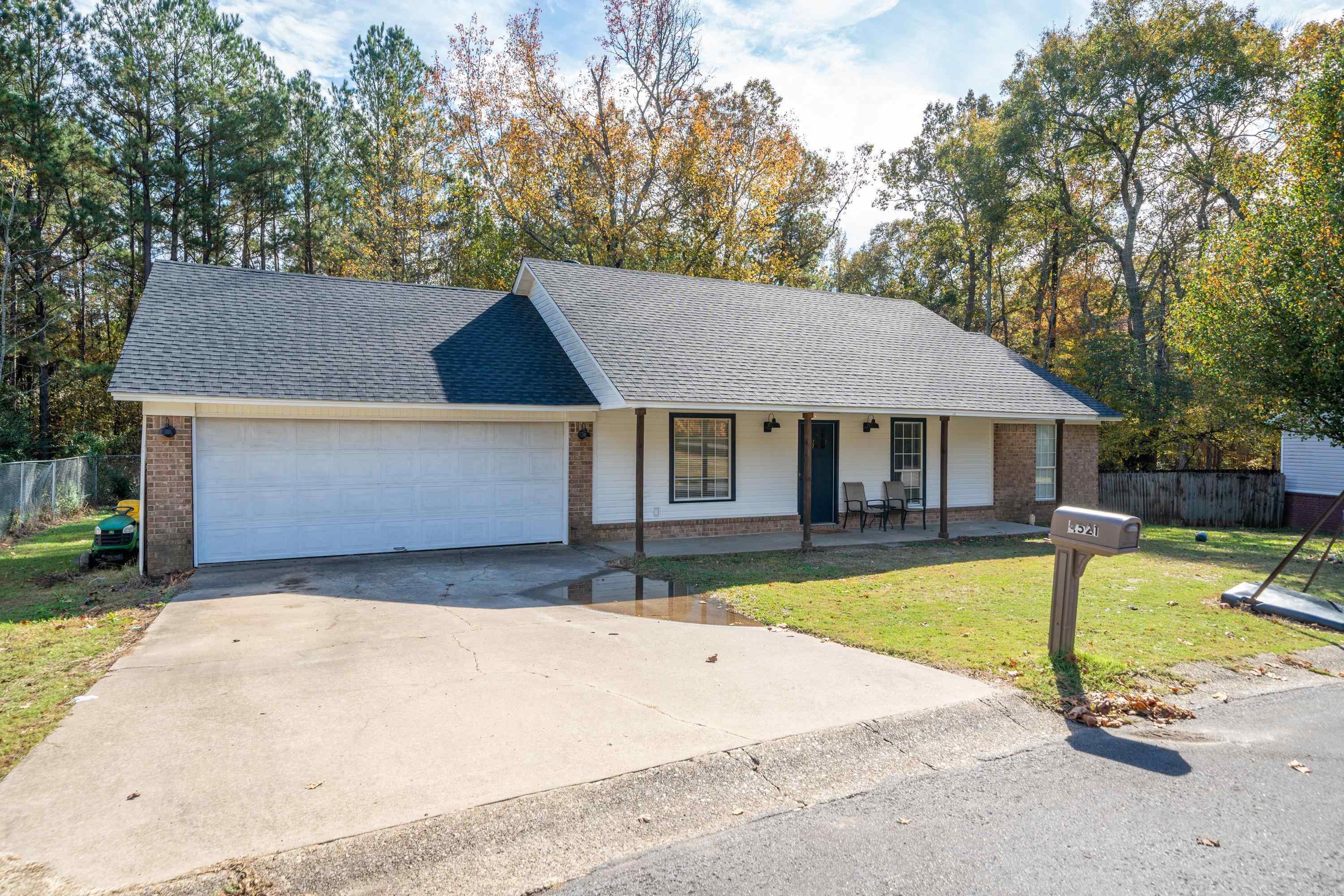 2521 Briarwood Drive