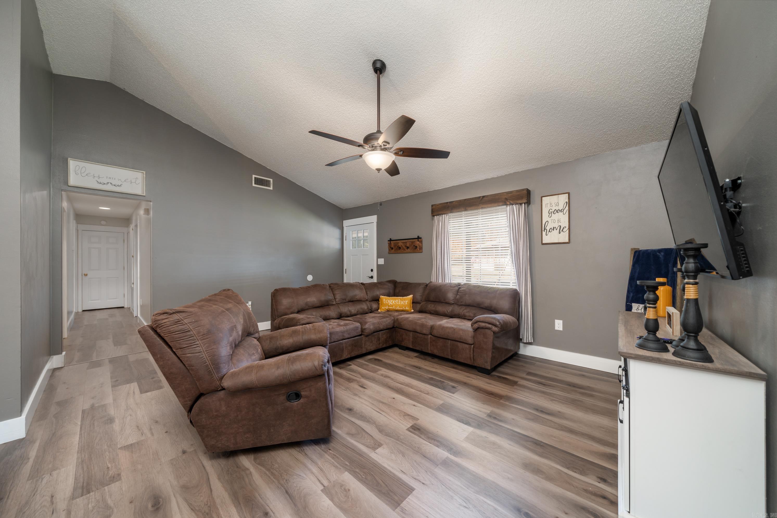 2521 Briarwood Drive