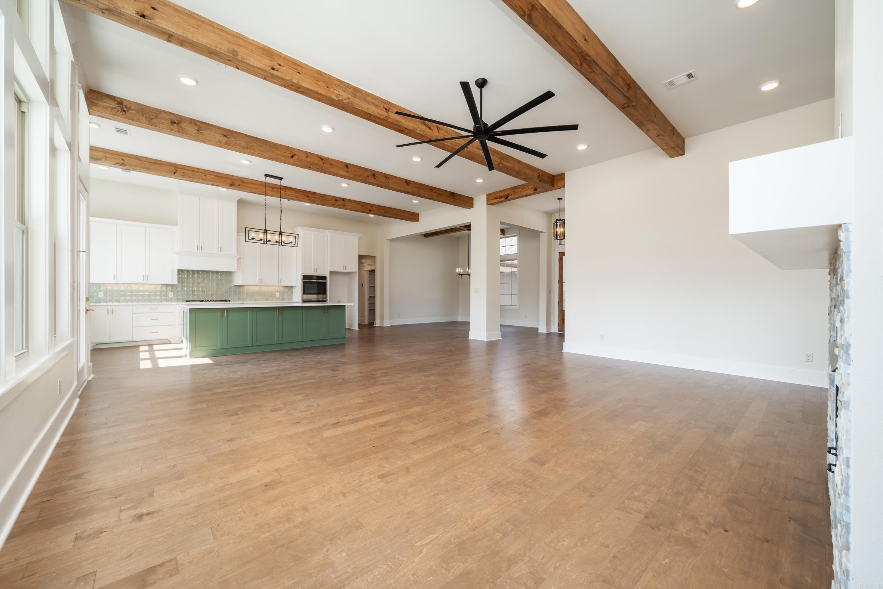 7 Alcazaba Way