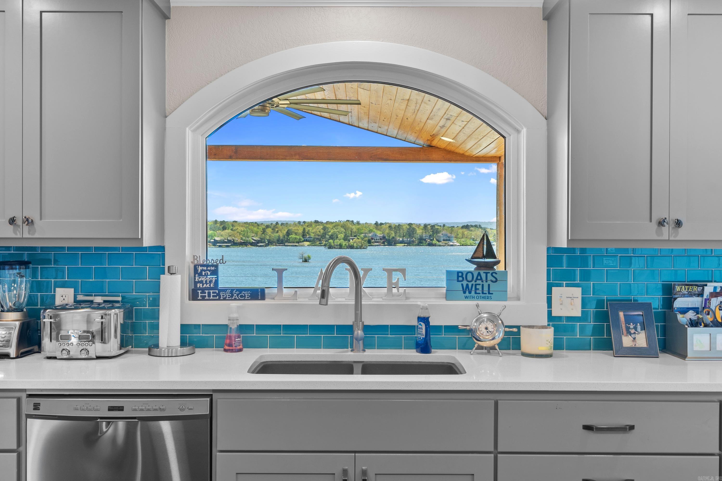 392 Lake Hamilton Drive