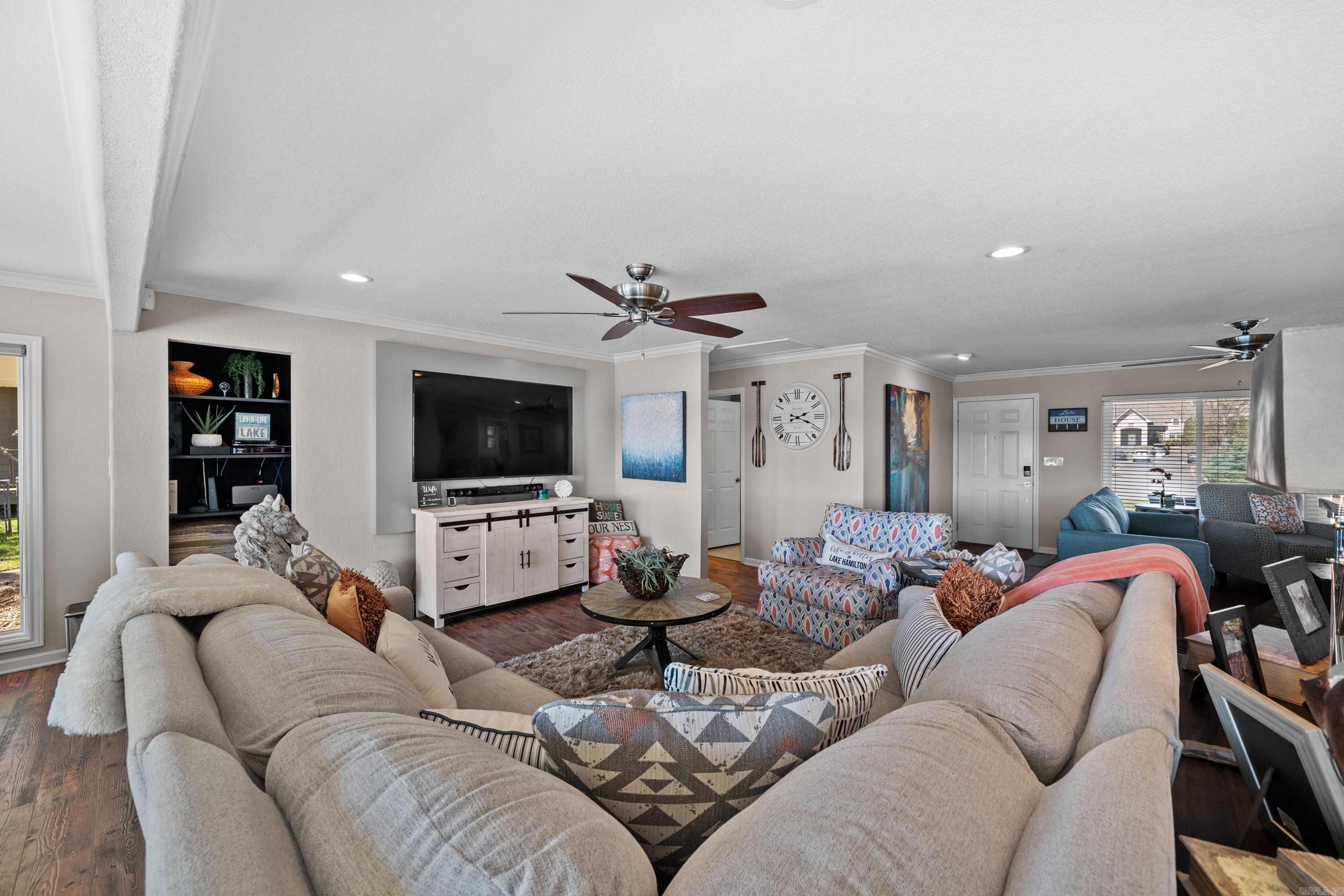 392 Lake Hamilton Drive