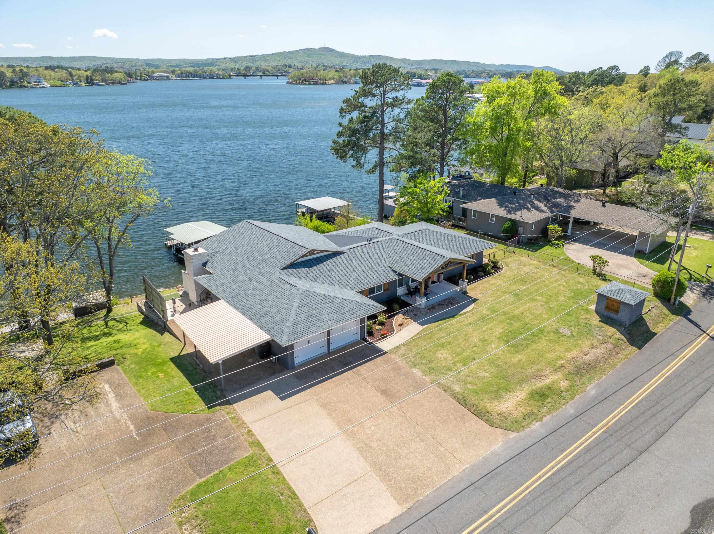 392 Lake Hamilton Drive